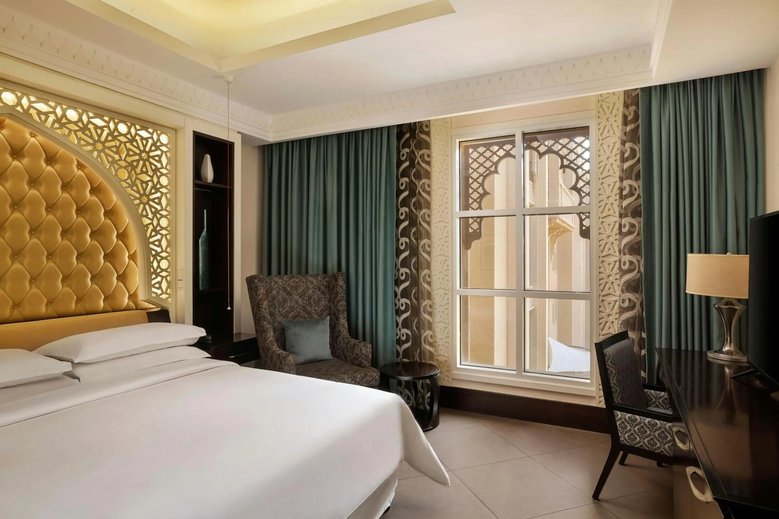Photo of the whole room, Bed in Sheraton Sharjah Beach Resort and Spa