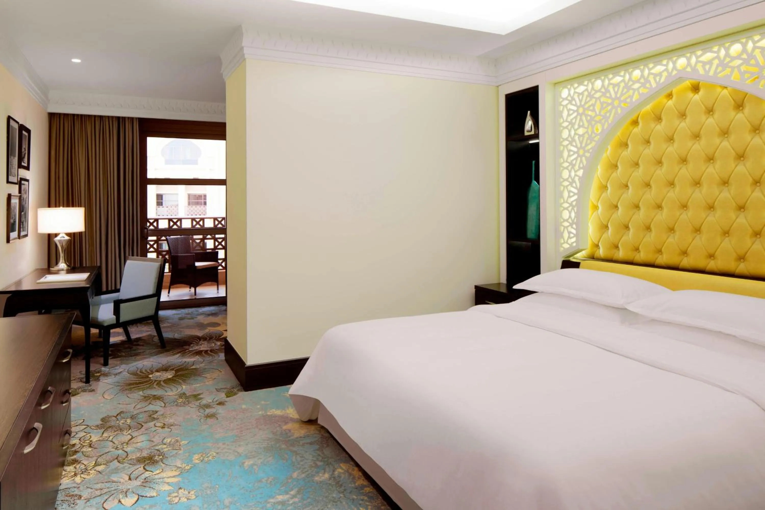 Photo of the whole room, Bed in Sheraton Sharjah Beach Resort and Spa