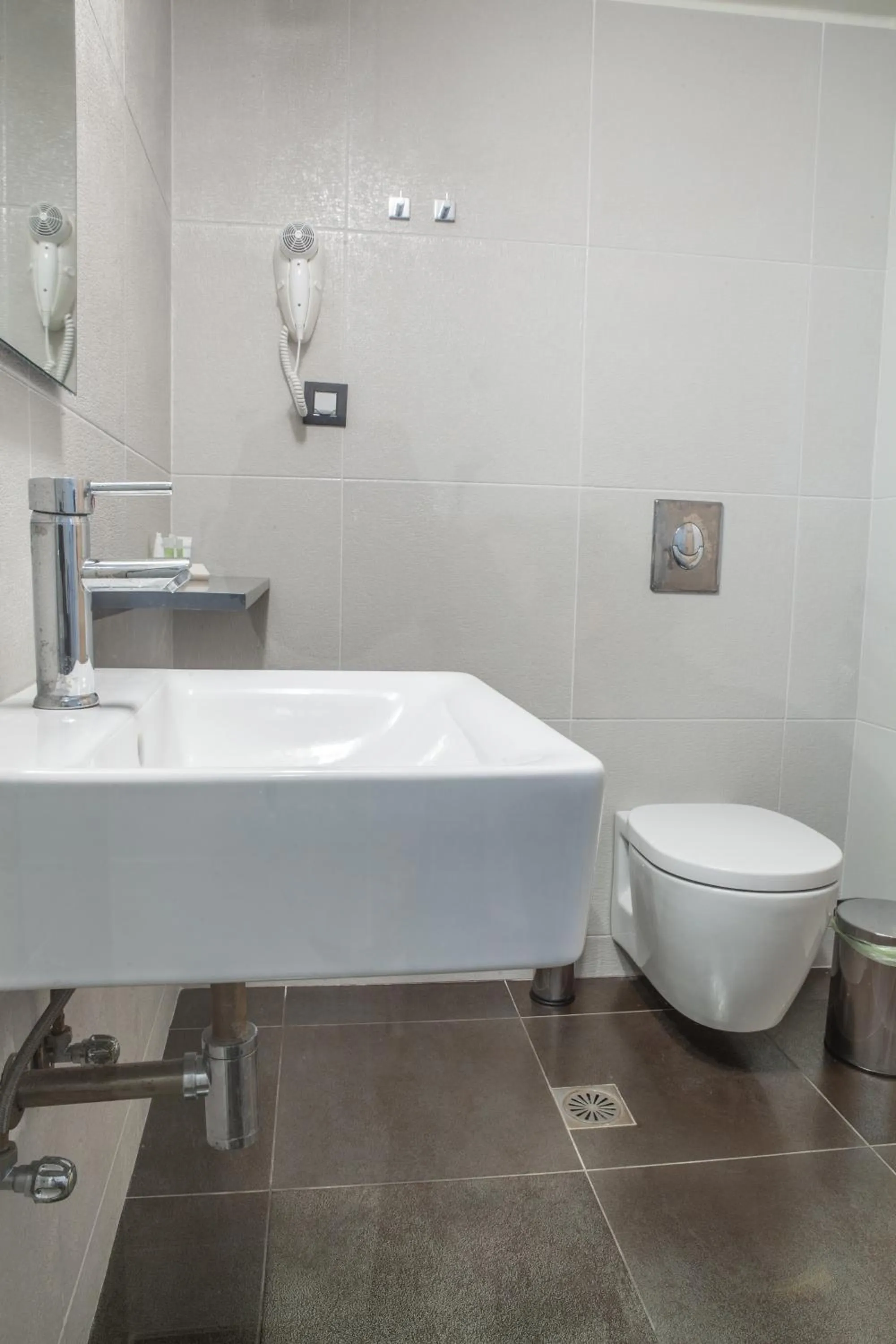 Toilet in Anemos Rooms & Apartments