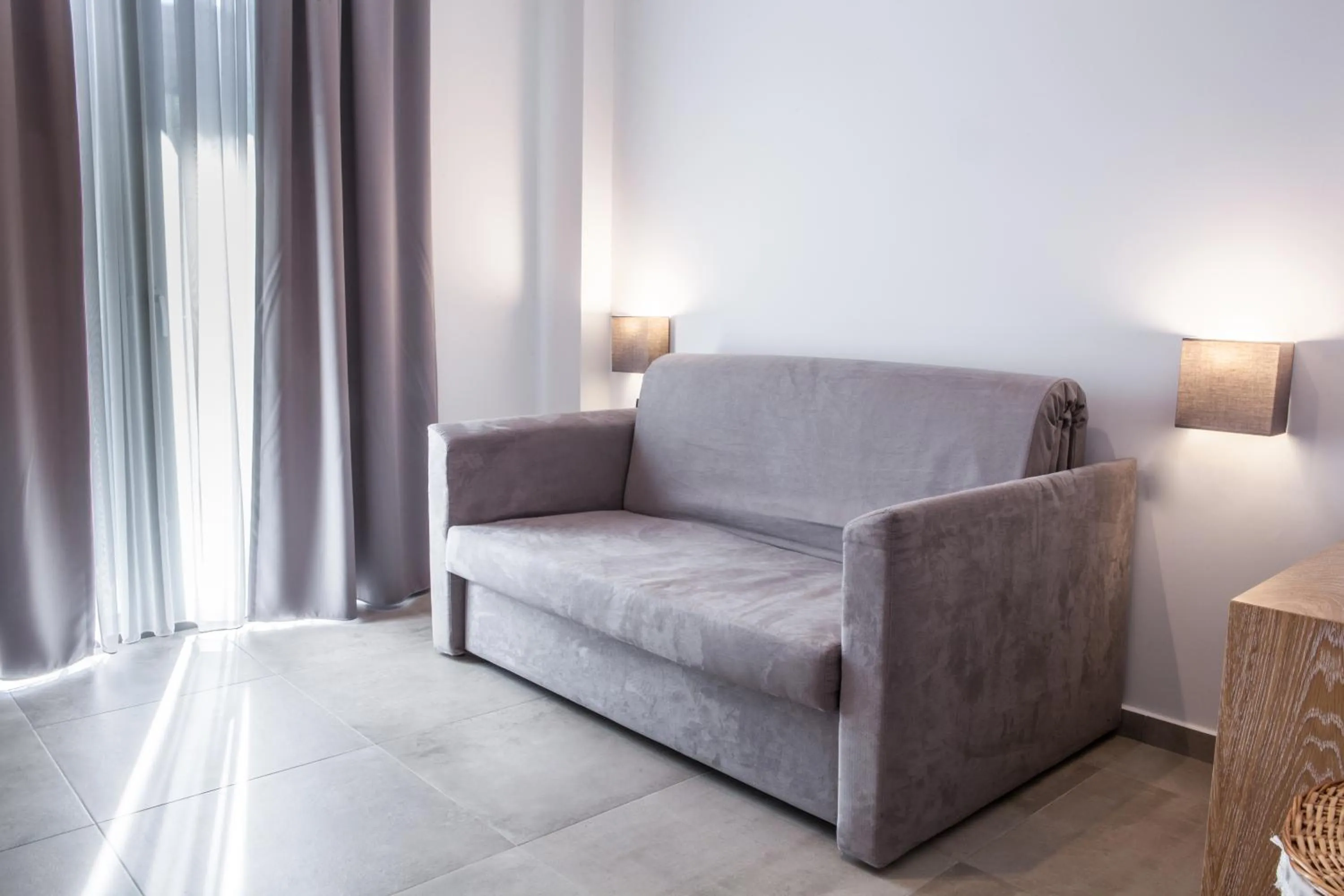 Coffee/tea facilities in Anemos Rooms & Apartments