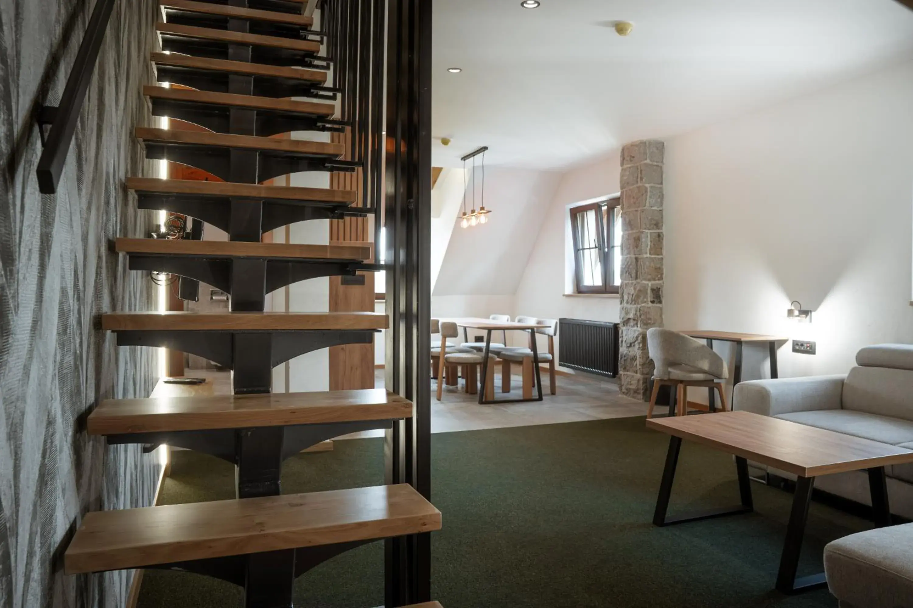 Three-Bedroom Loft Apartment in Angelina Apart&Spa Three-Bedroom Loft Apartment in Angelina Apart&Spa