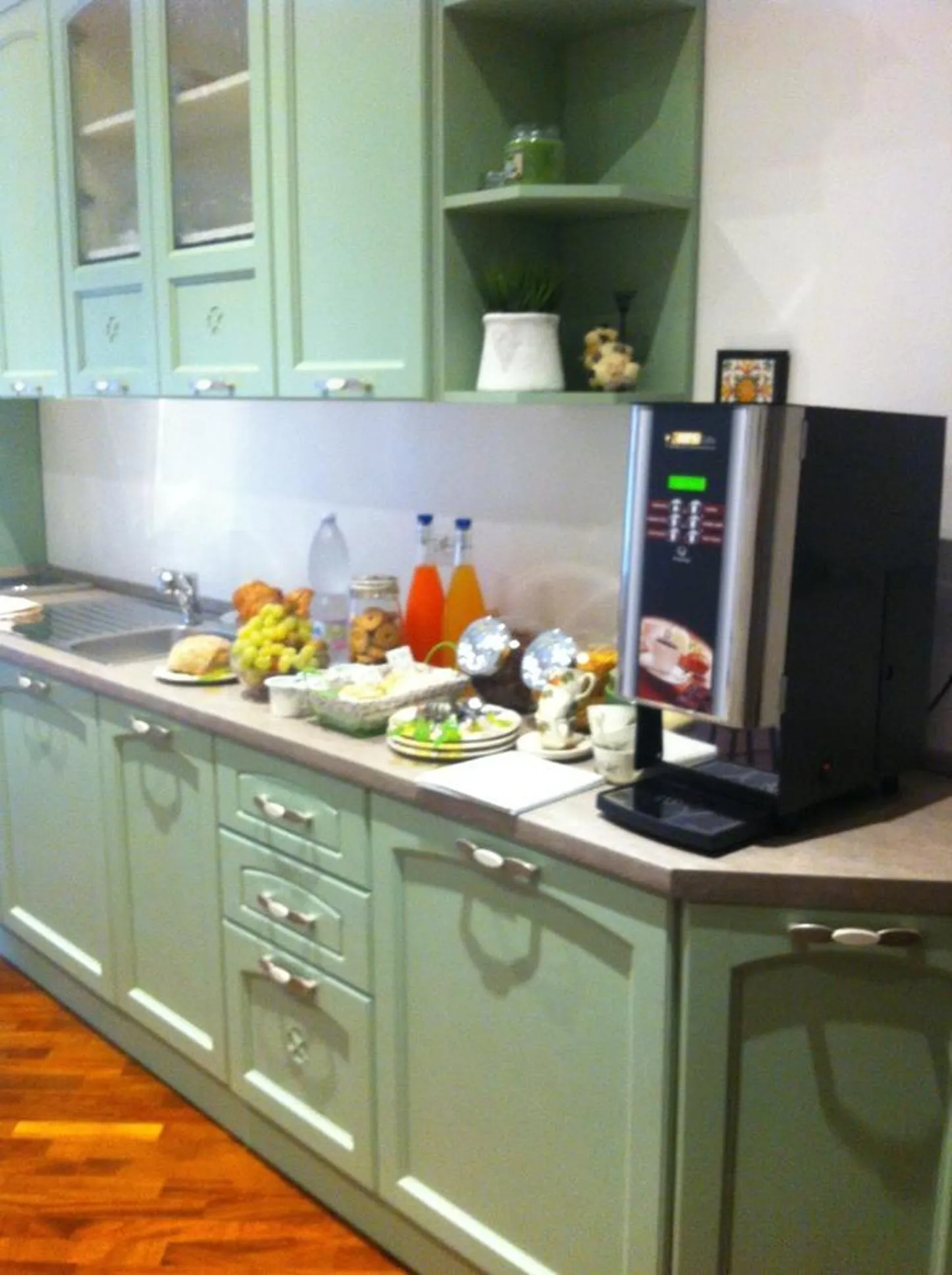 Food in Le Scalette Al Vaticano B&B