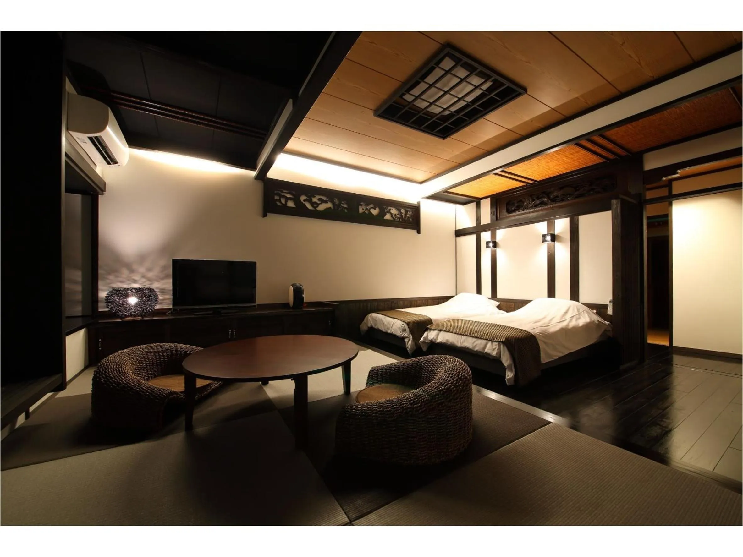 Photo of the whole room, Bed in Kakureisen