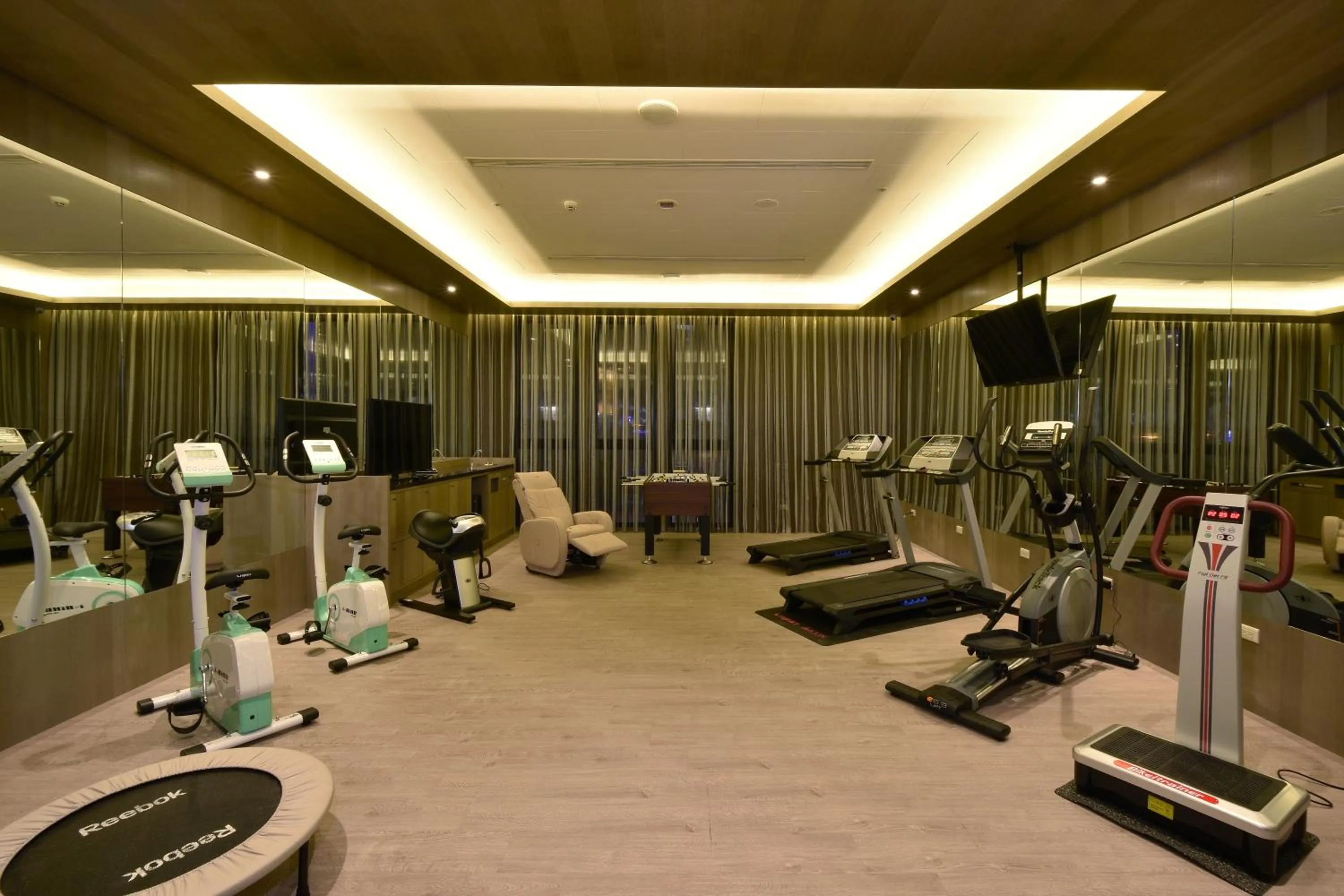 Fitness centre/facilities in U-Her Hotel