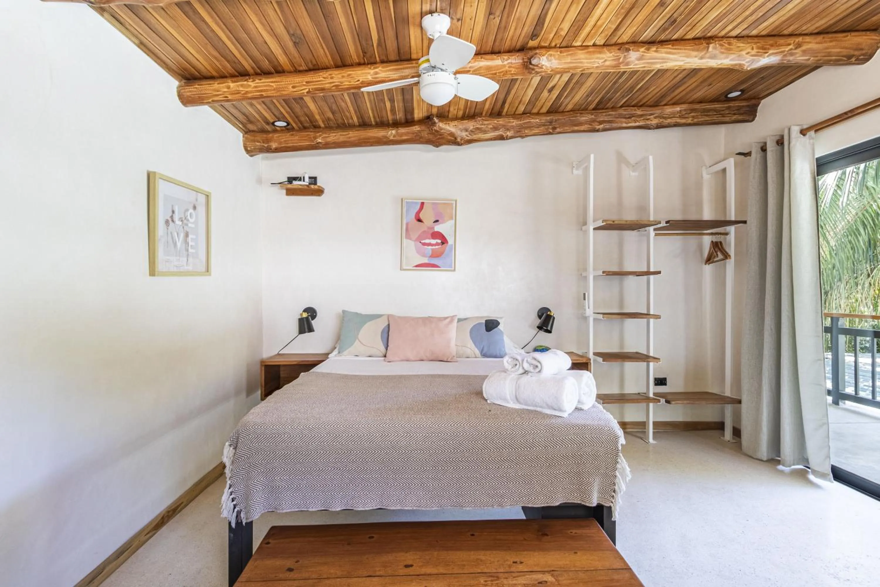Bed in Believe Surf & Yoga Lodge Santa Teresa