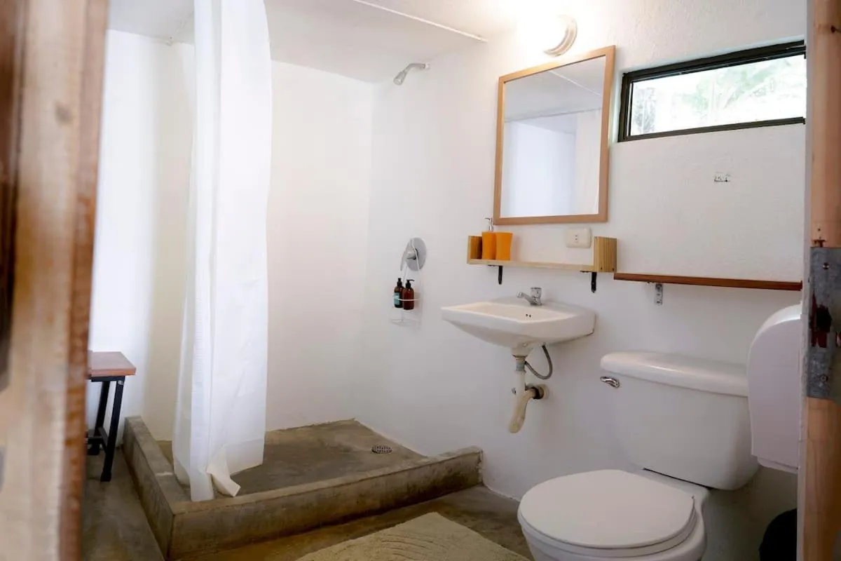 Believe Surf & Yoga Lodge Santa Teresa