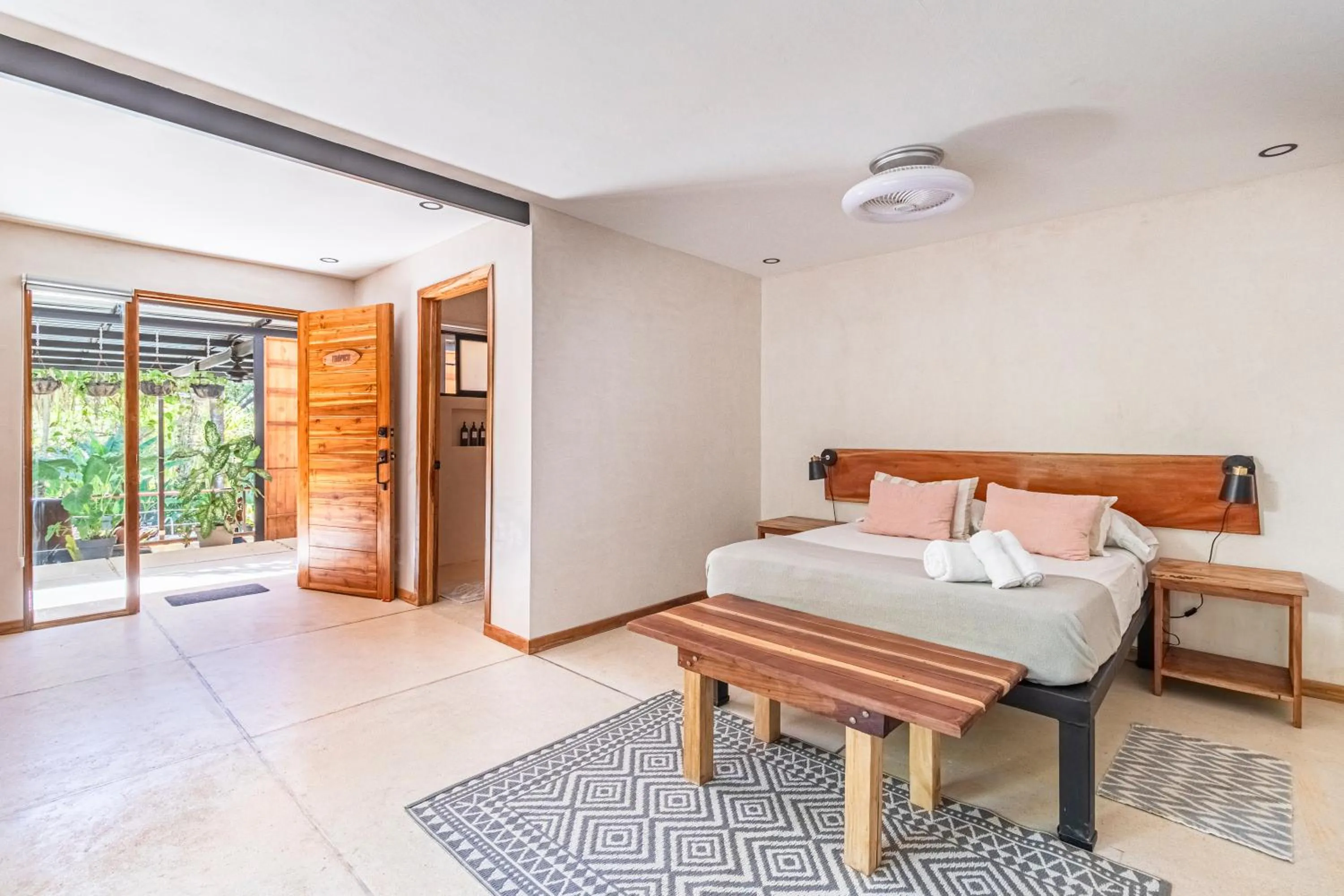 Bed in Believe Surf & Yoga Lodge Santa Teresa