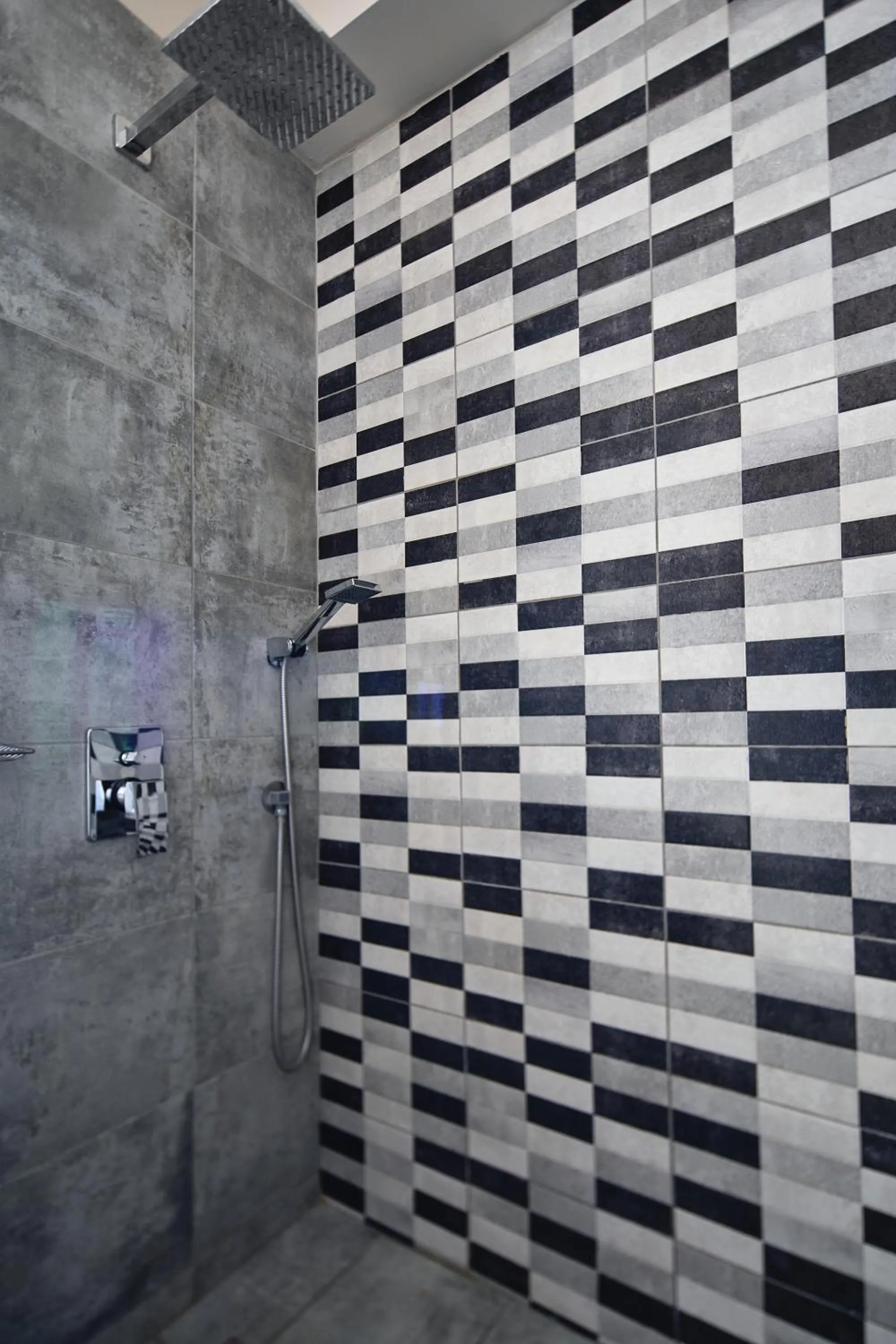 Bathroom in Sunny View Hotel