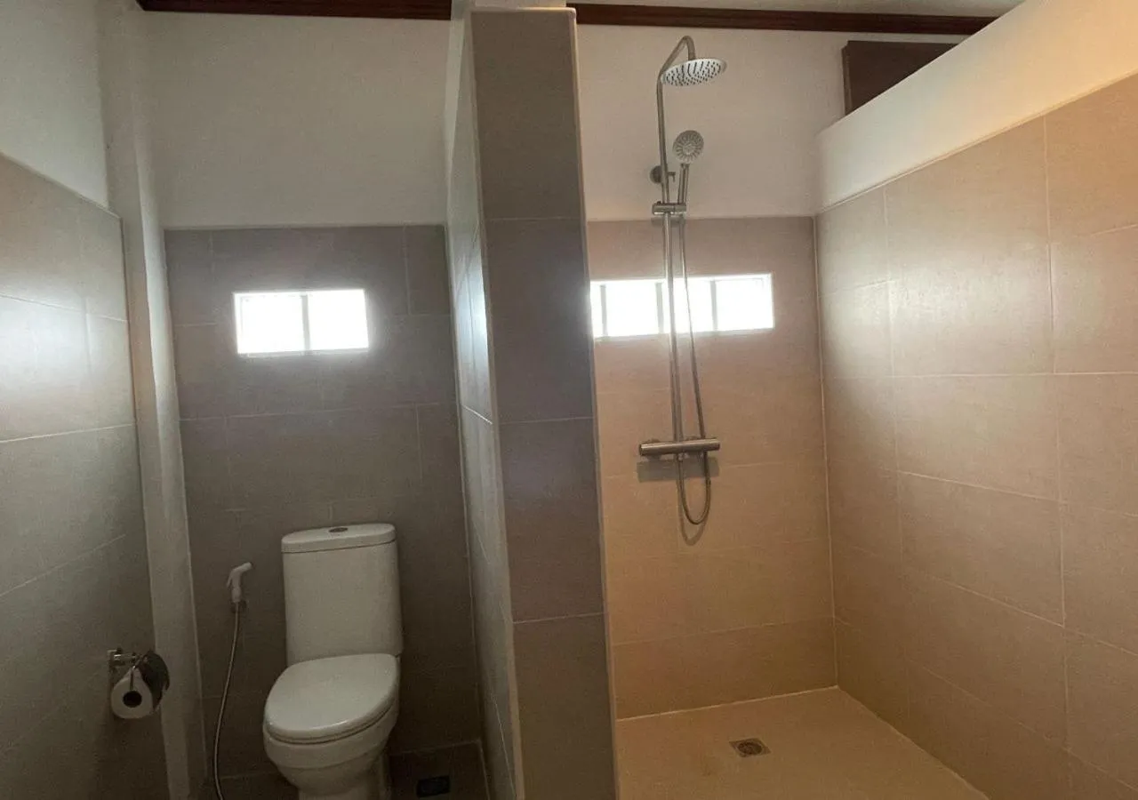 Shower in Verde View Villas