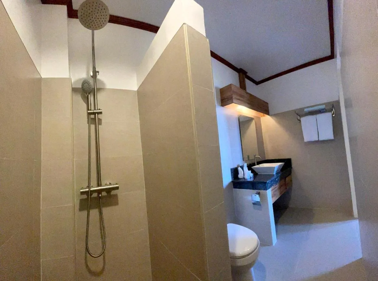 Shower in Verde View Villas