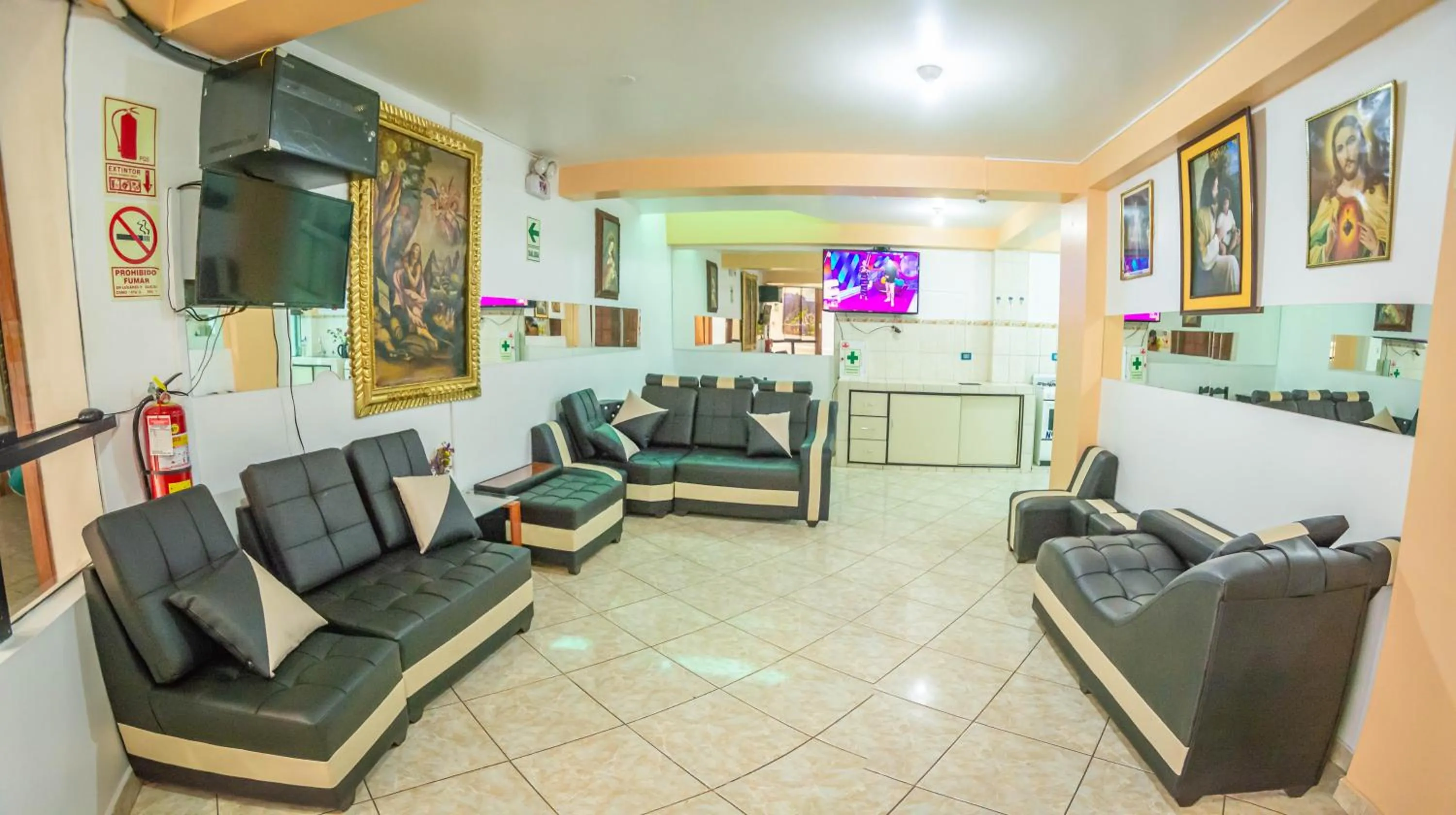 Living room in VILLA andina cusco