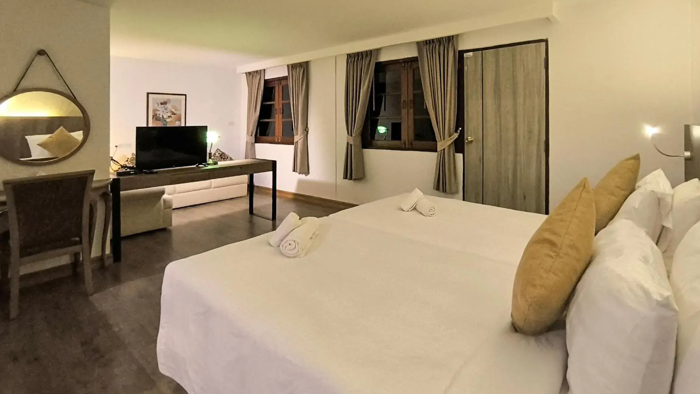 Deluxe Double or Twin Room with Garden View in Issara Boutique Winery Hotel Deluxe Double or Twin Room with Garden View in Issara Boutique Winery Hotel