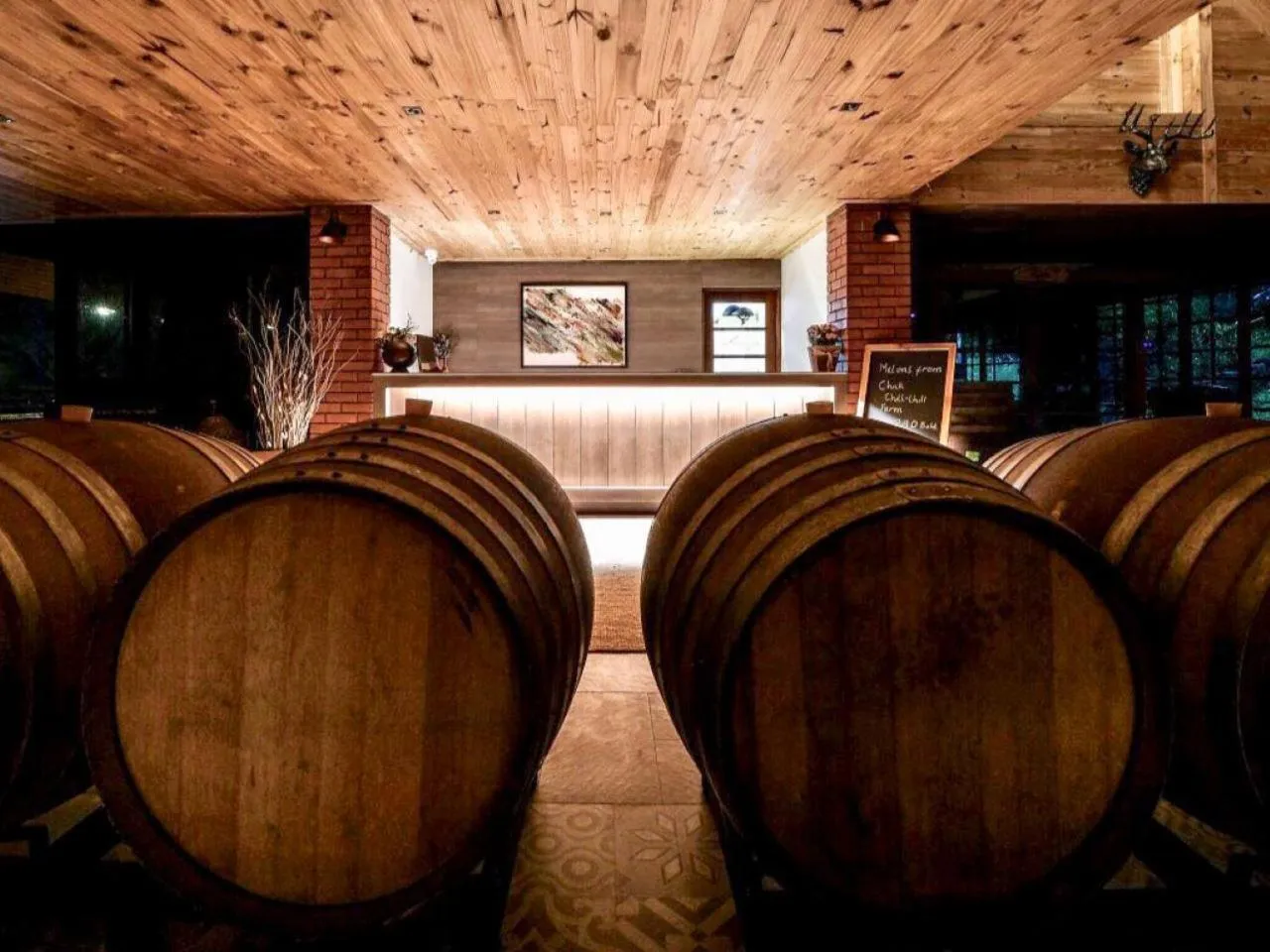 Drinks in Issara Boutique Winery Hotel