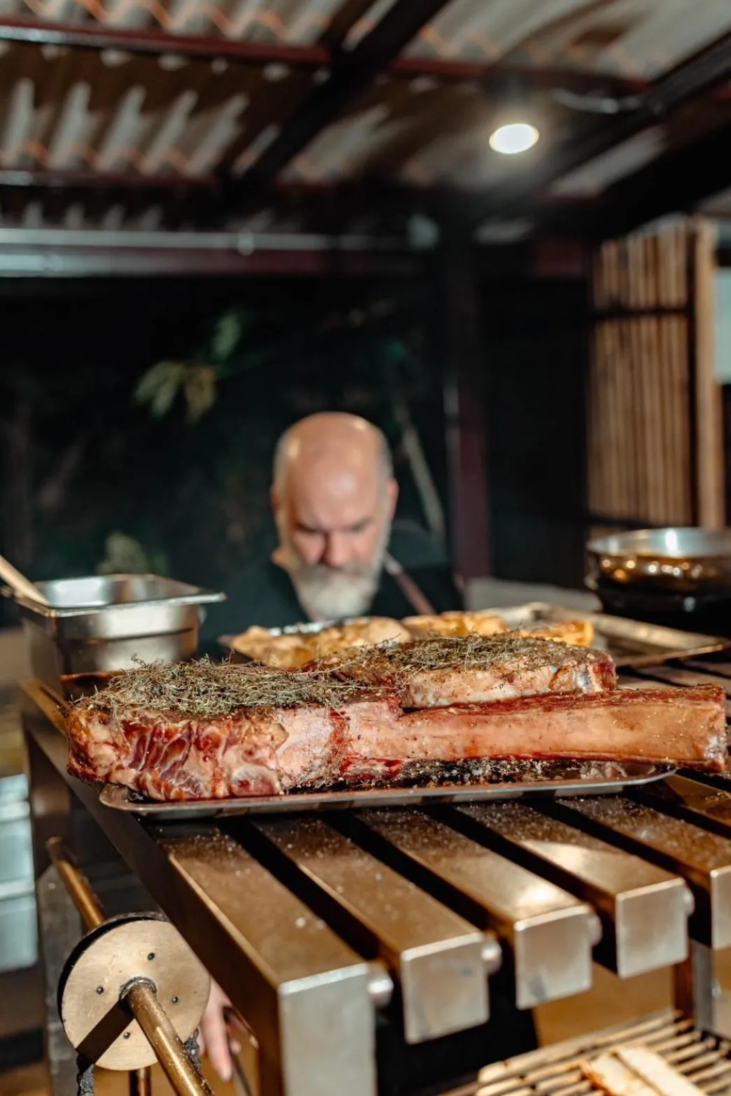 Food and drinks in Issara Boutique Winery Hotel