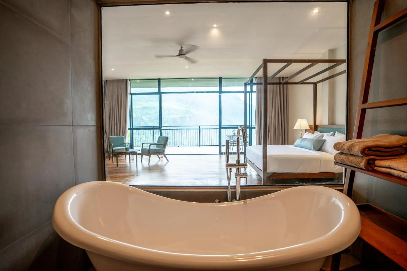 Bedroom, Bed in Oak Ray Tea Bush