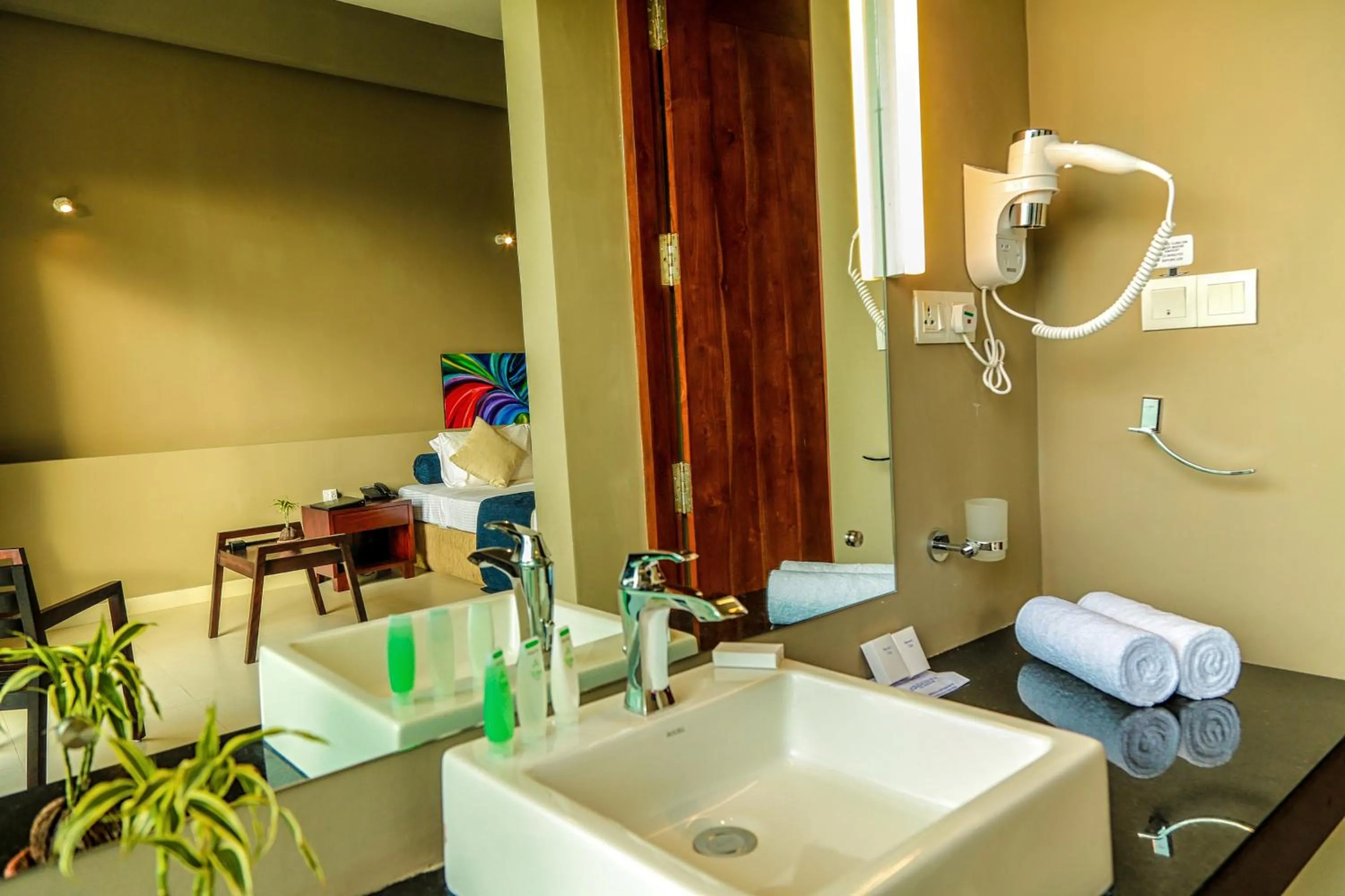 Bathroom in Oak Ray Tea Bush