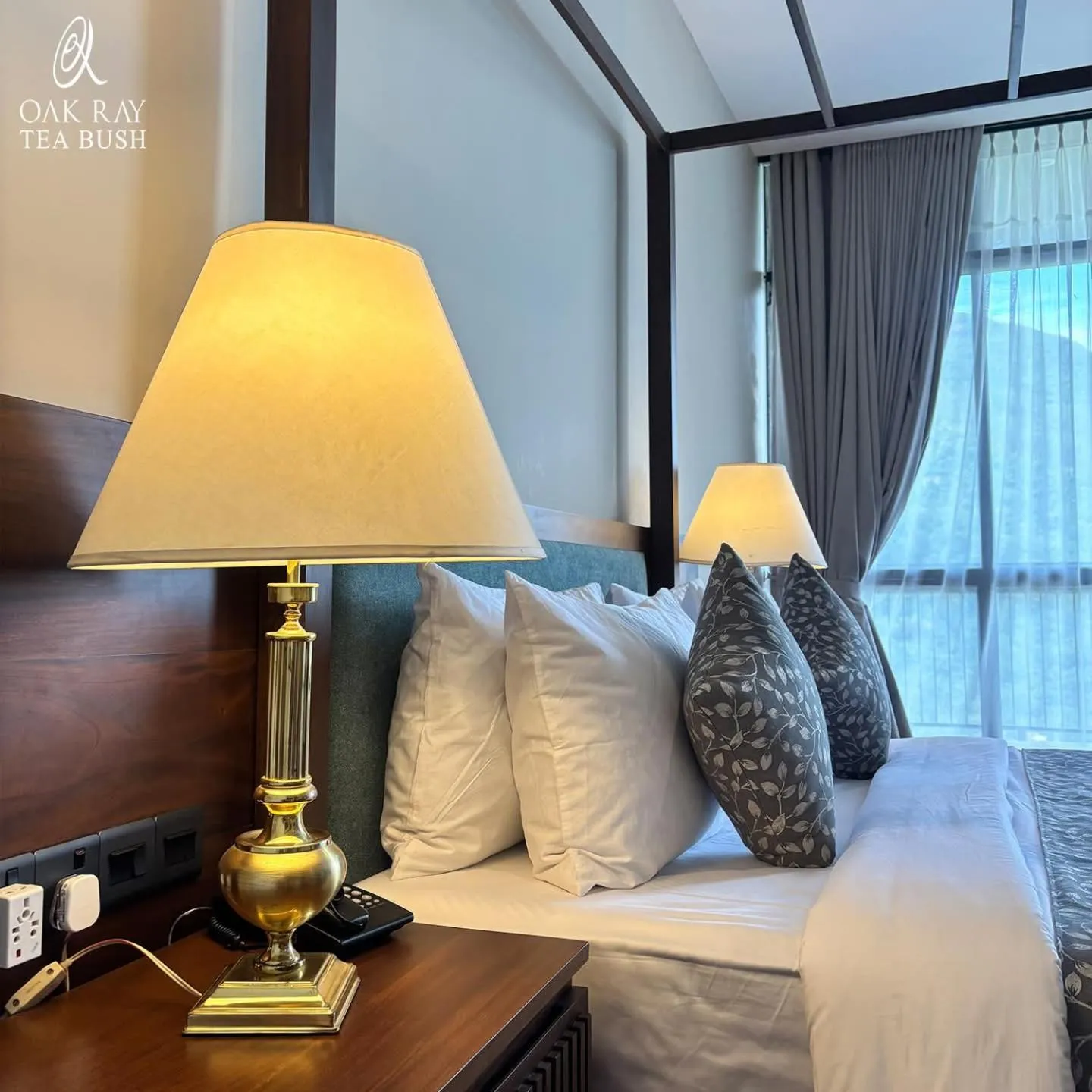 Bed in Oak Ray Tea Bush