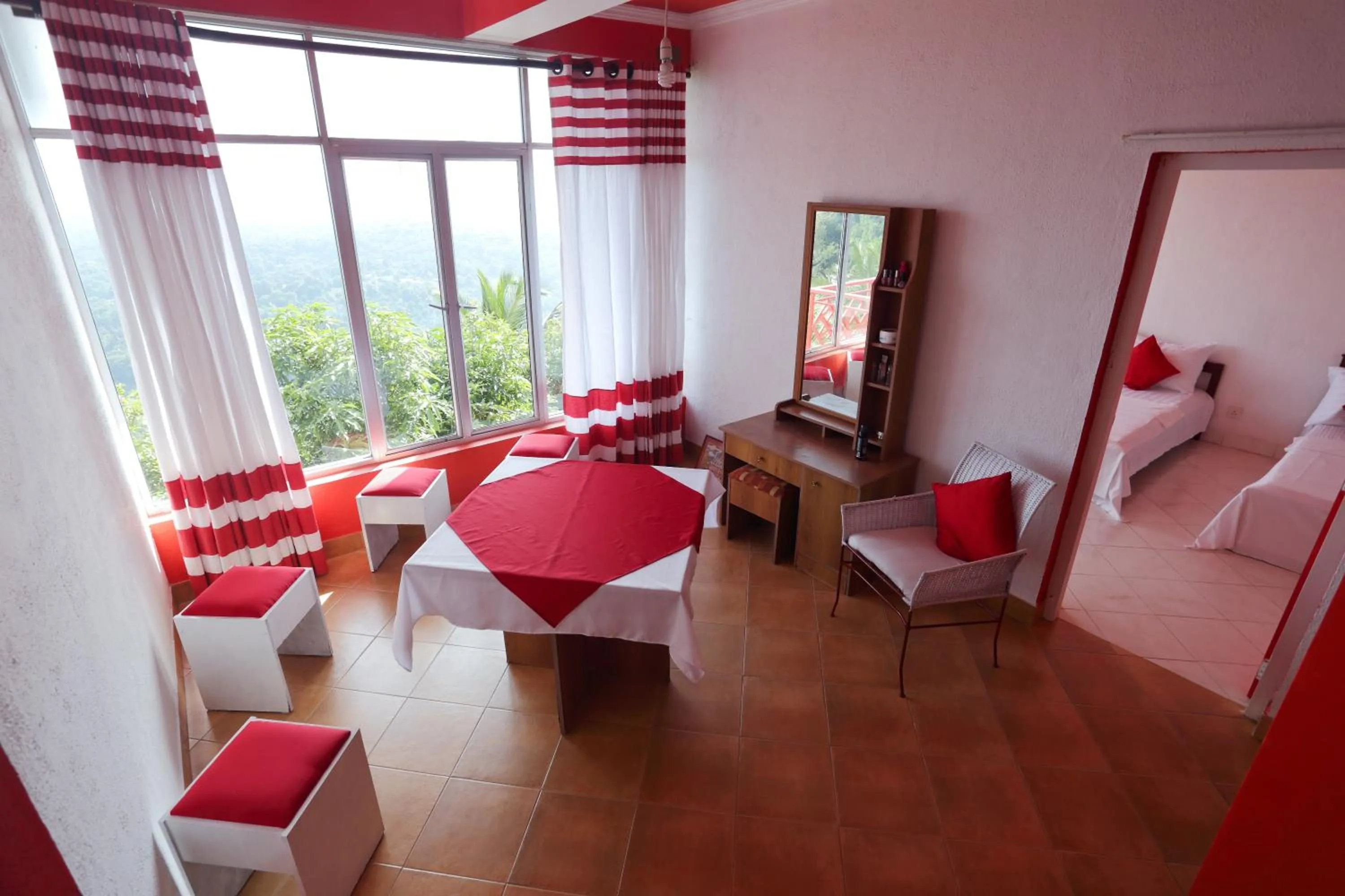 Seating area, Bed in RedHill Kandy