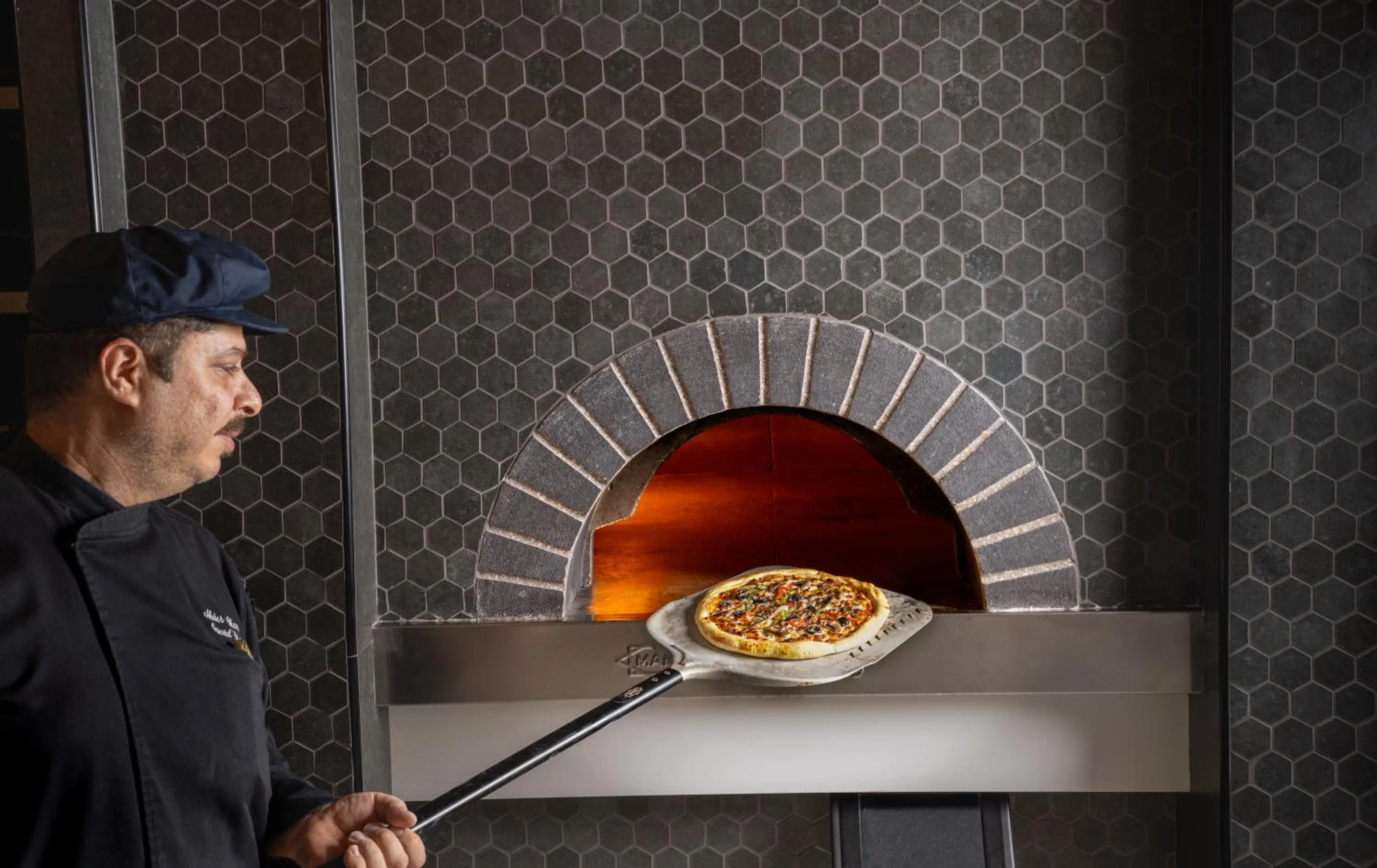 Restaurant/places to eat in DoubleTree by Hilton Madinah Gate