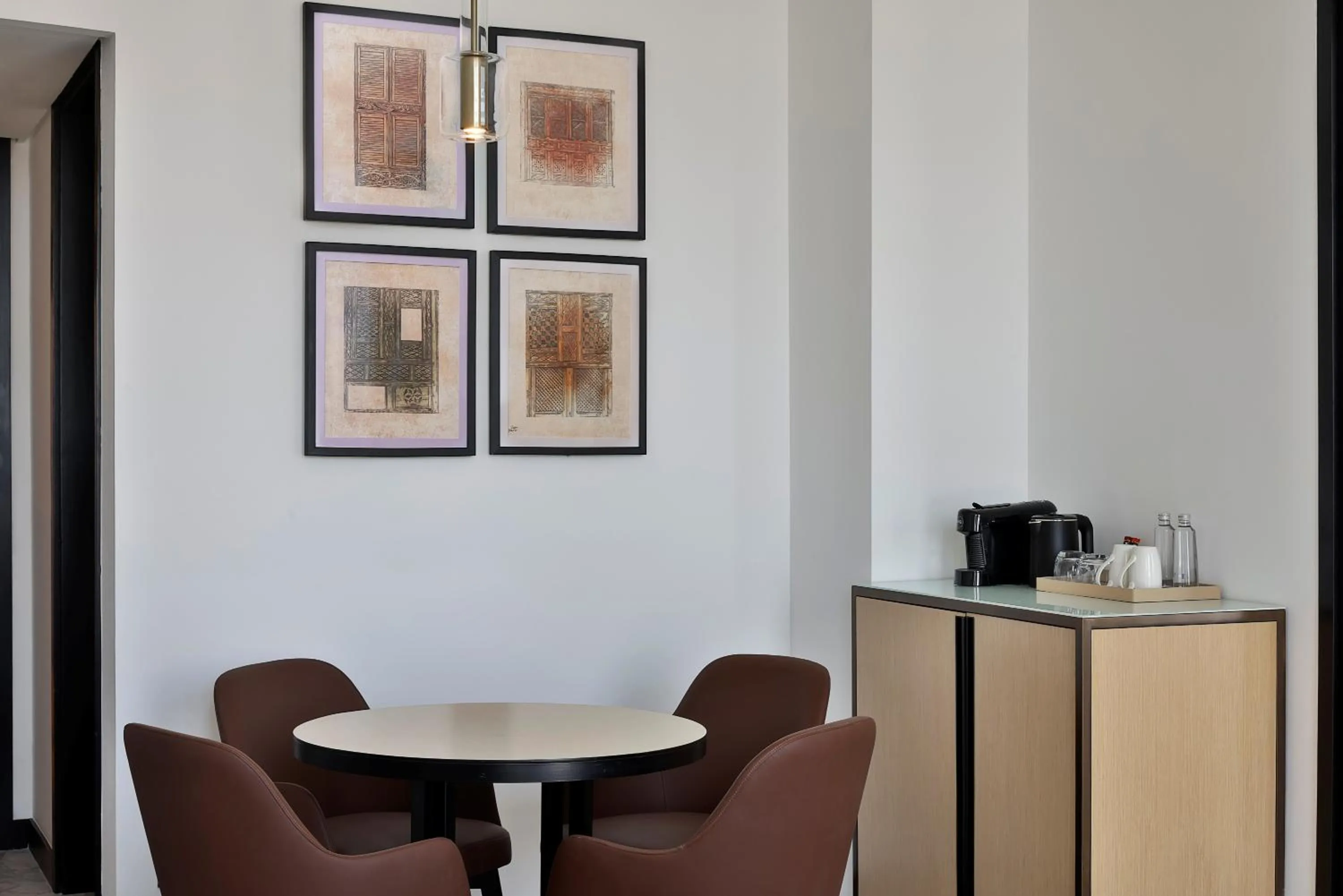 Dining area in DoubleTree by Hilton Madinah Gate