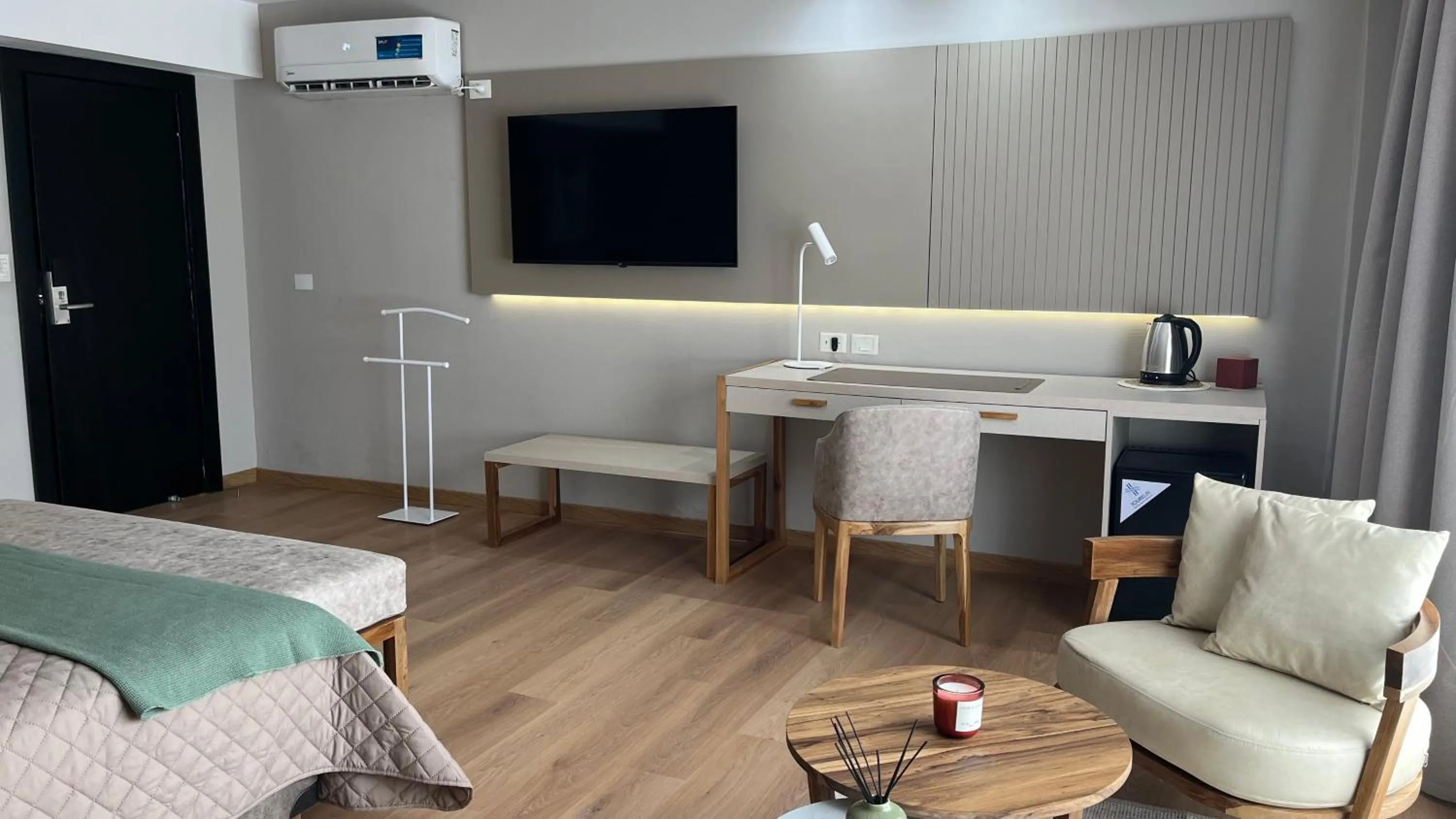 Living room in Empire Hotel Buenos Aires by HS