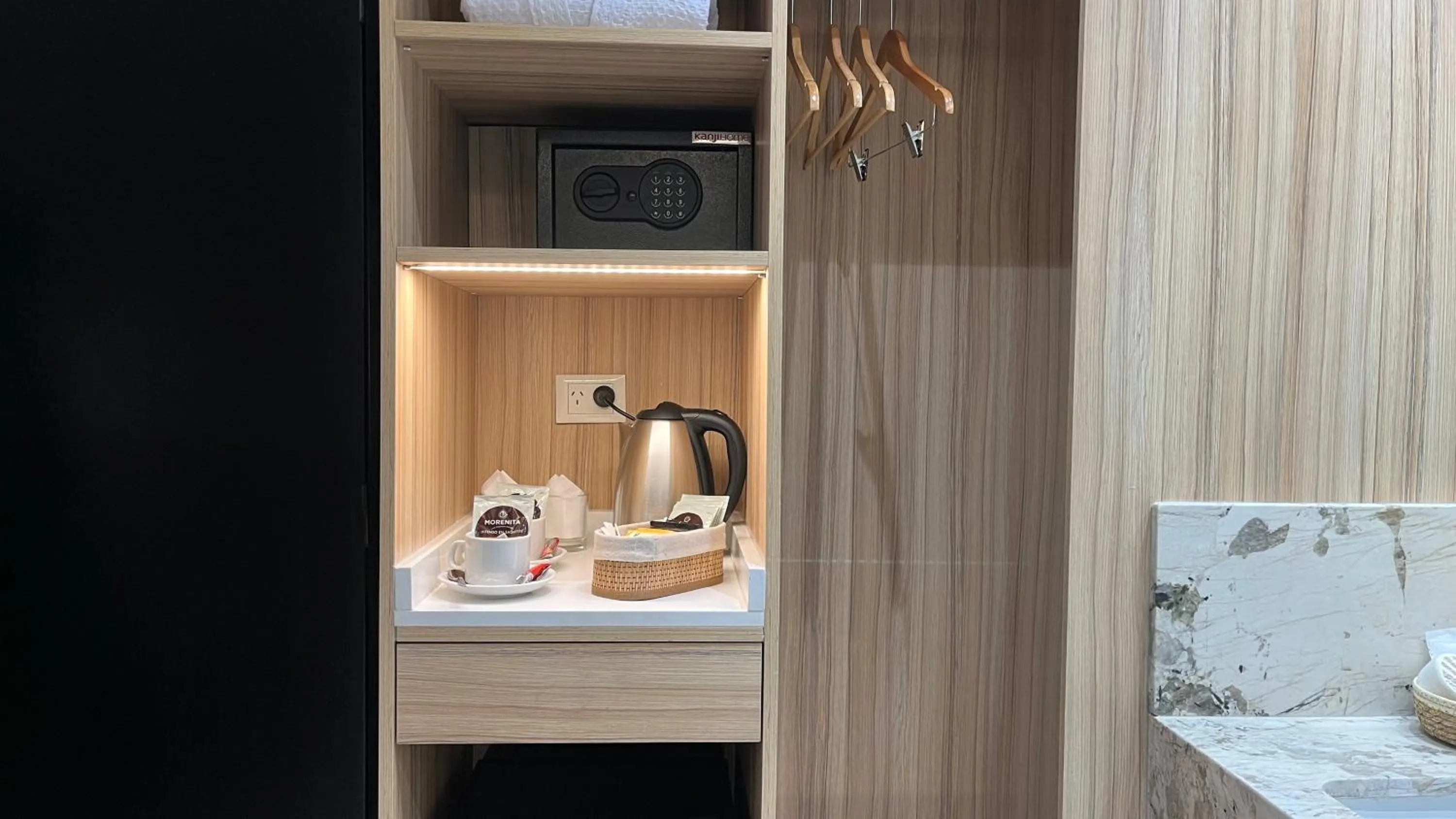 Empire Hotel Buenos Aires by HS