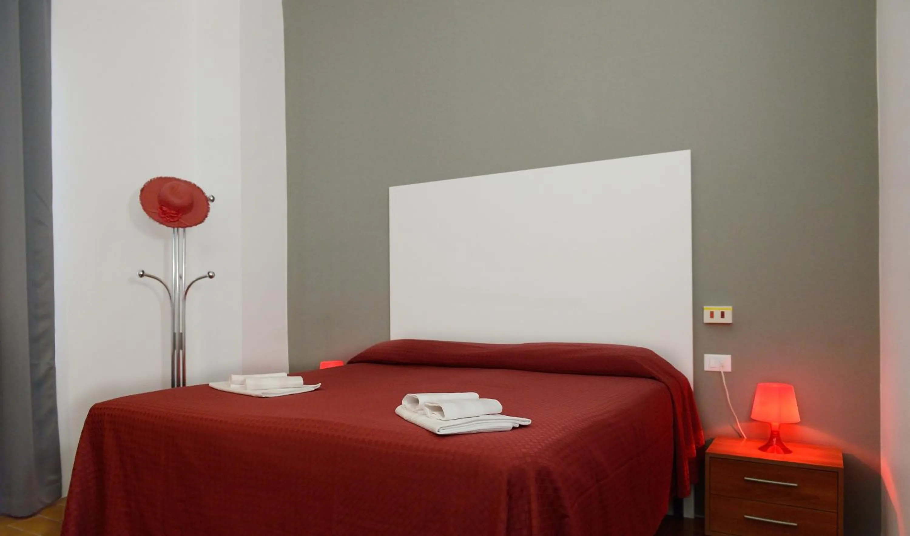 Bedroom in Hotel Piccola Firenze