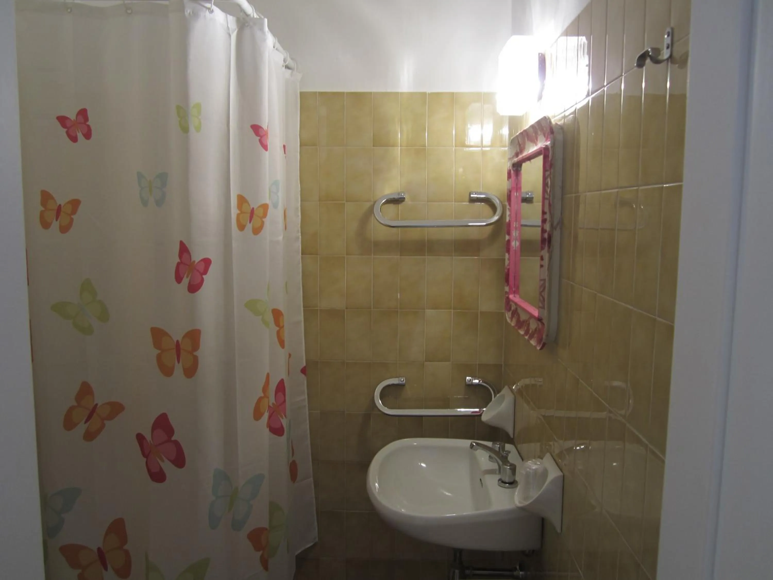 Bathroom in Hotel Piccola Firenze