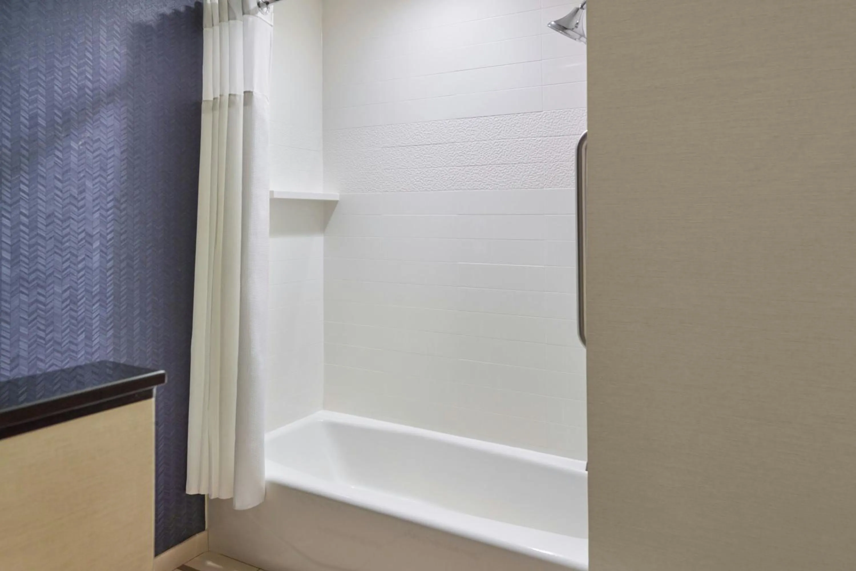 Bathroom in Fairfield Inn & Suites by Marriott Jackson