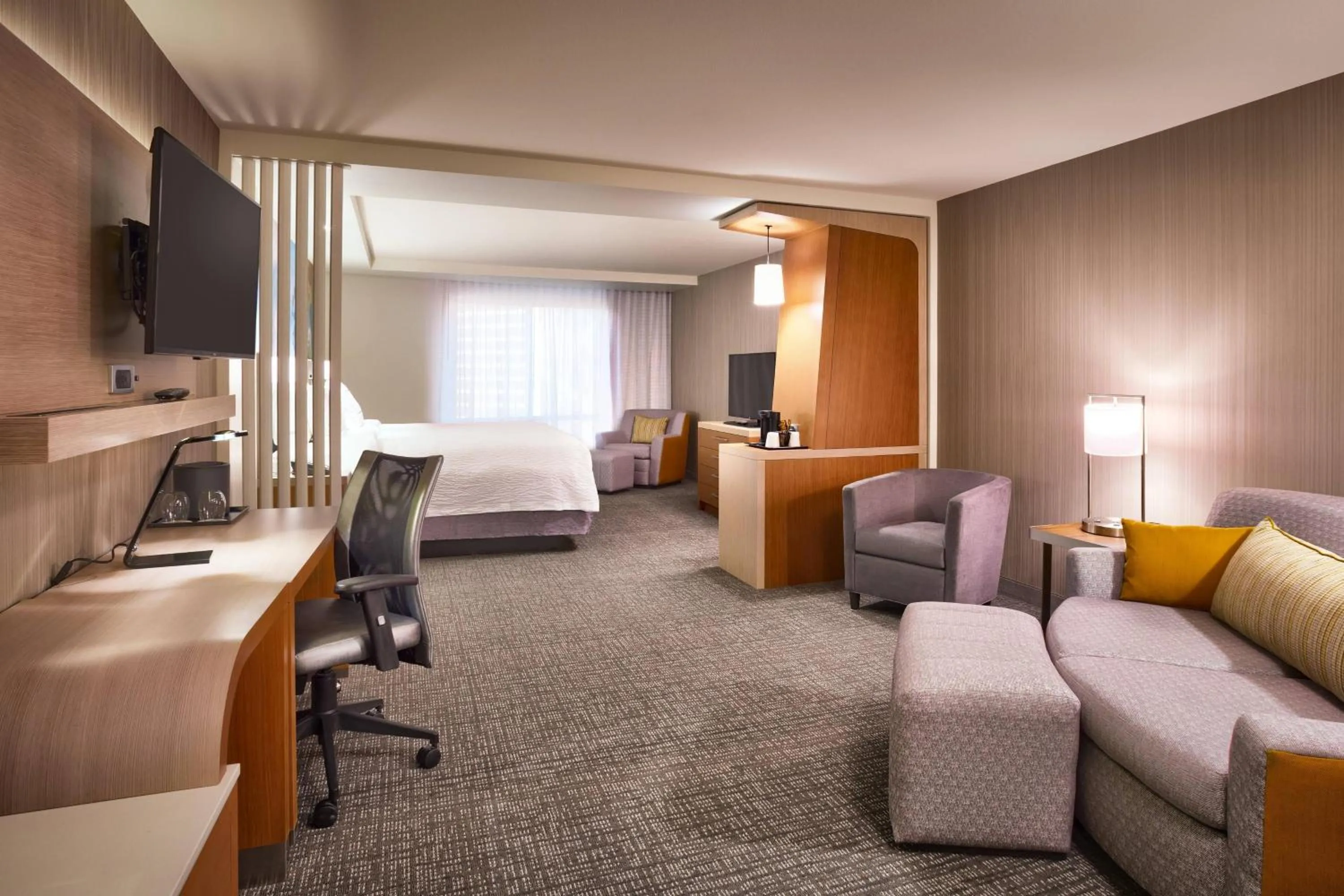 Photo of the whole room, Bed in Courtyard by Marriott Salt Lake City Downtown