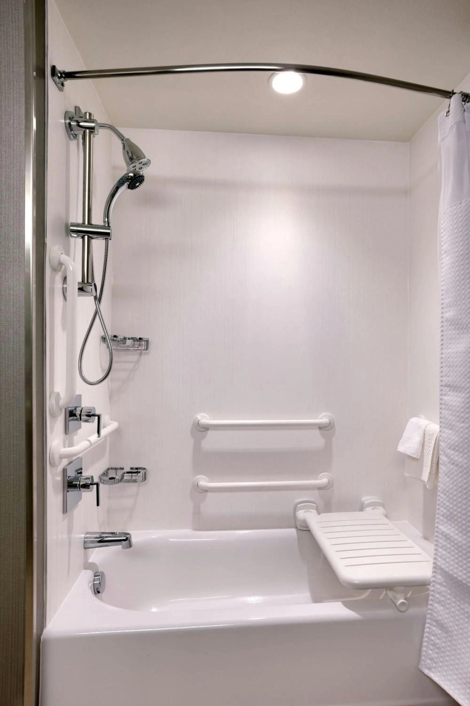 Bathroom in Courtyard by Marriott Salt Lake City Downtown