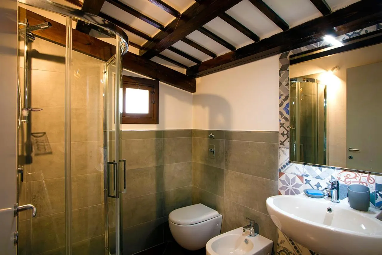 Bathroom in Poggio di mare