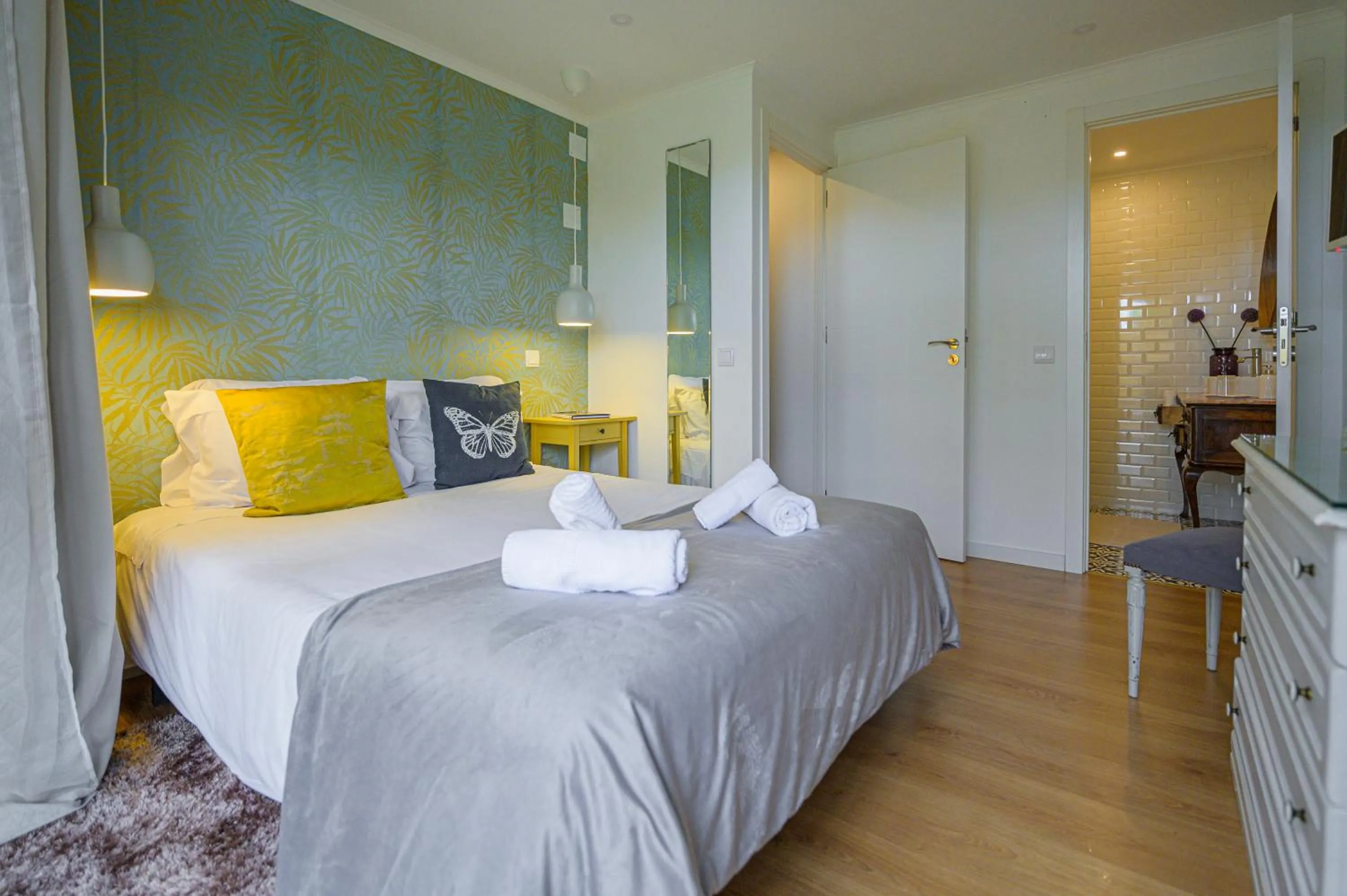 Bedroom, Bed in Casa das Hortênsias - Charming Guest House