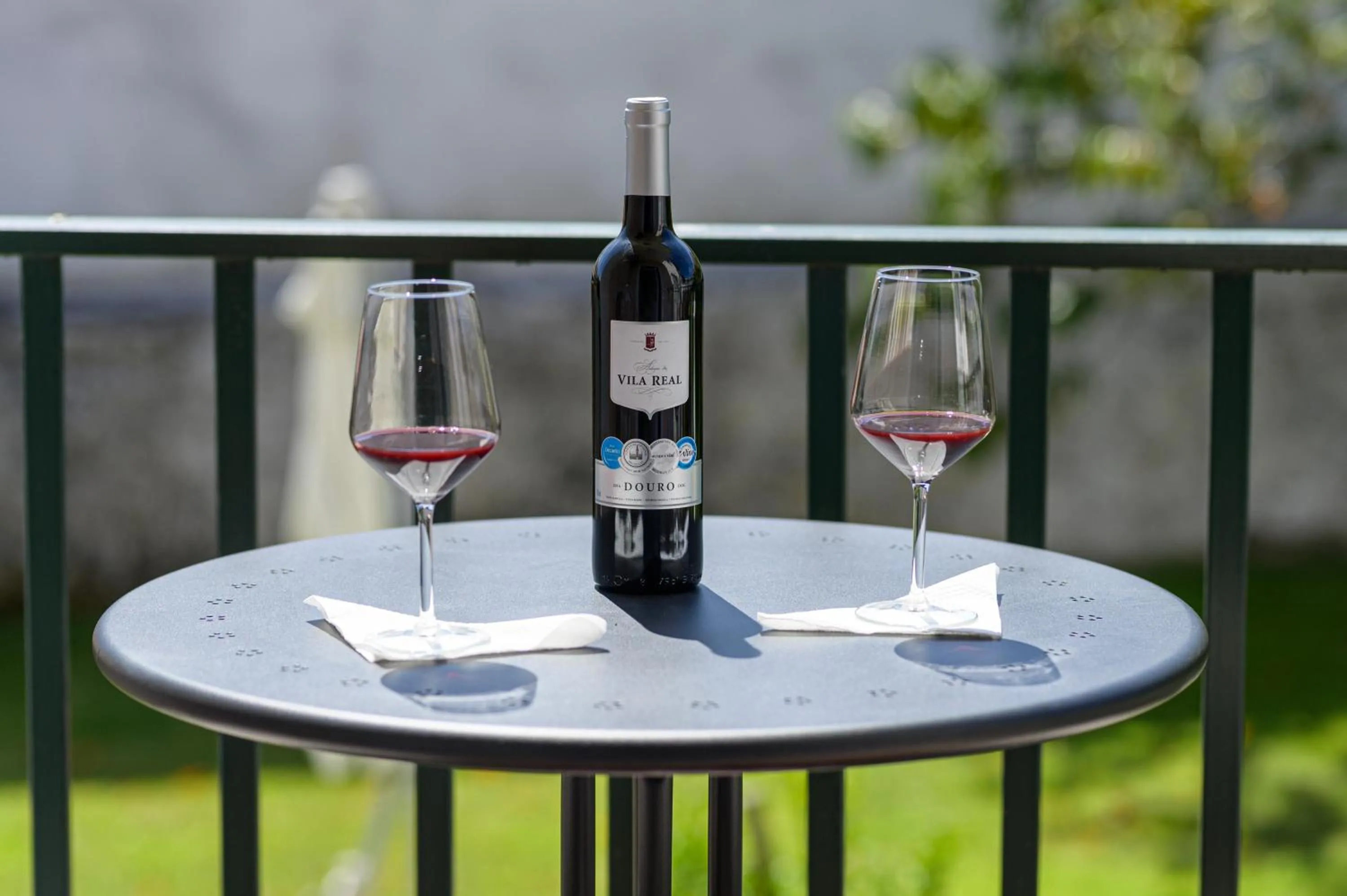 Dining area in Casa das Hortênsias - Charming Guest House