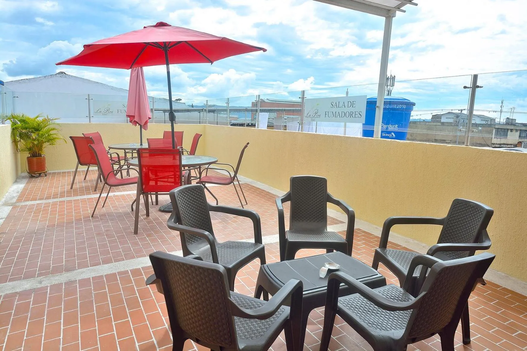 Balcony/Terrace in La Pera Hotel