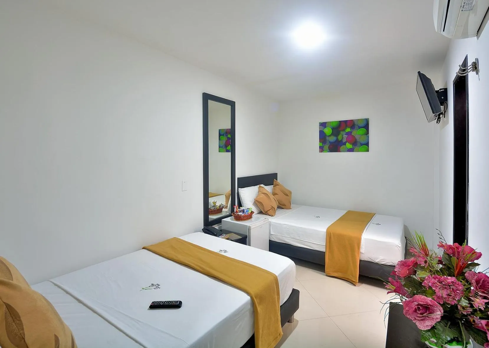 Bed in La Pera Hotel