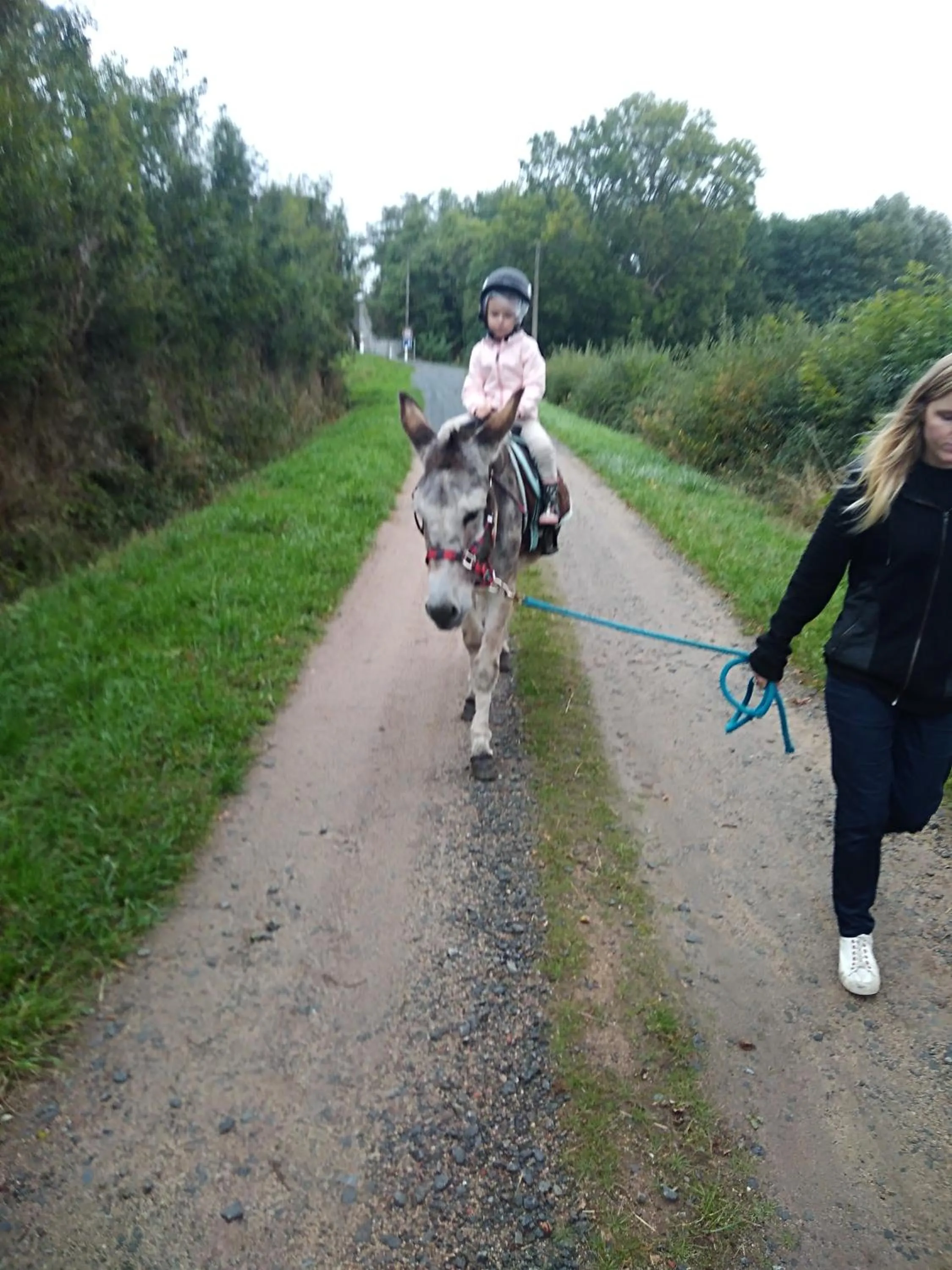 Horse-riding in Les Maitres Sonneurs