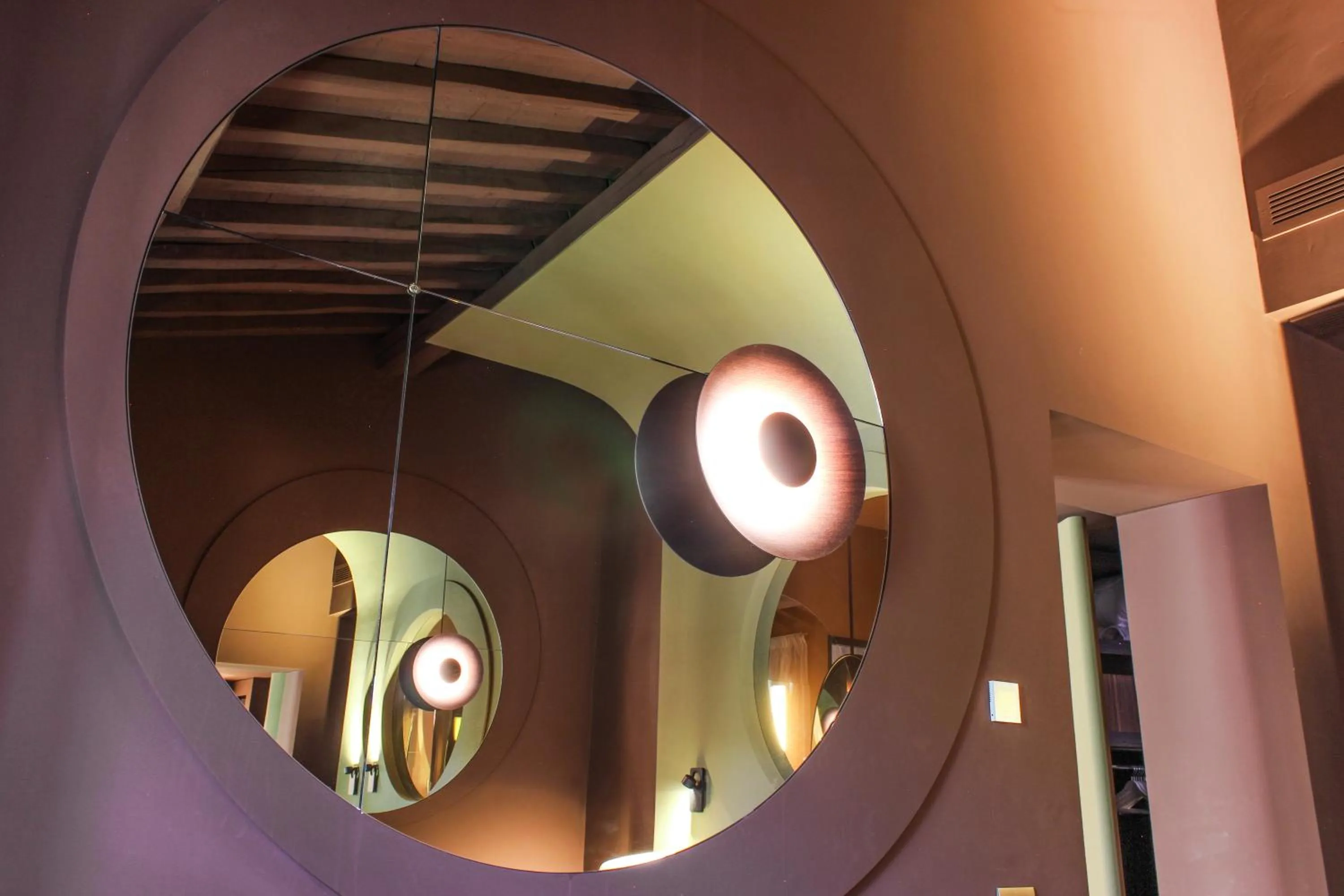 Bed in Villa Campomaggio Resort & SPA