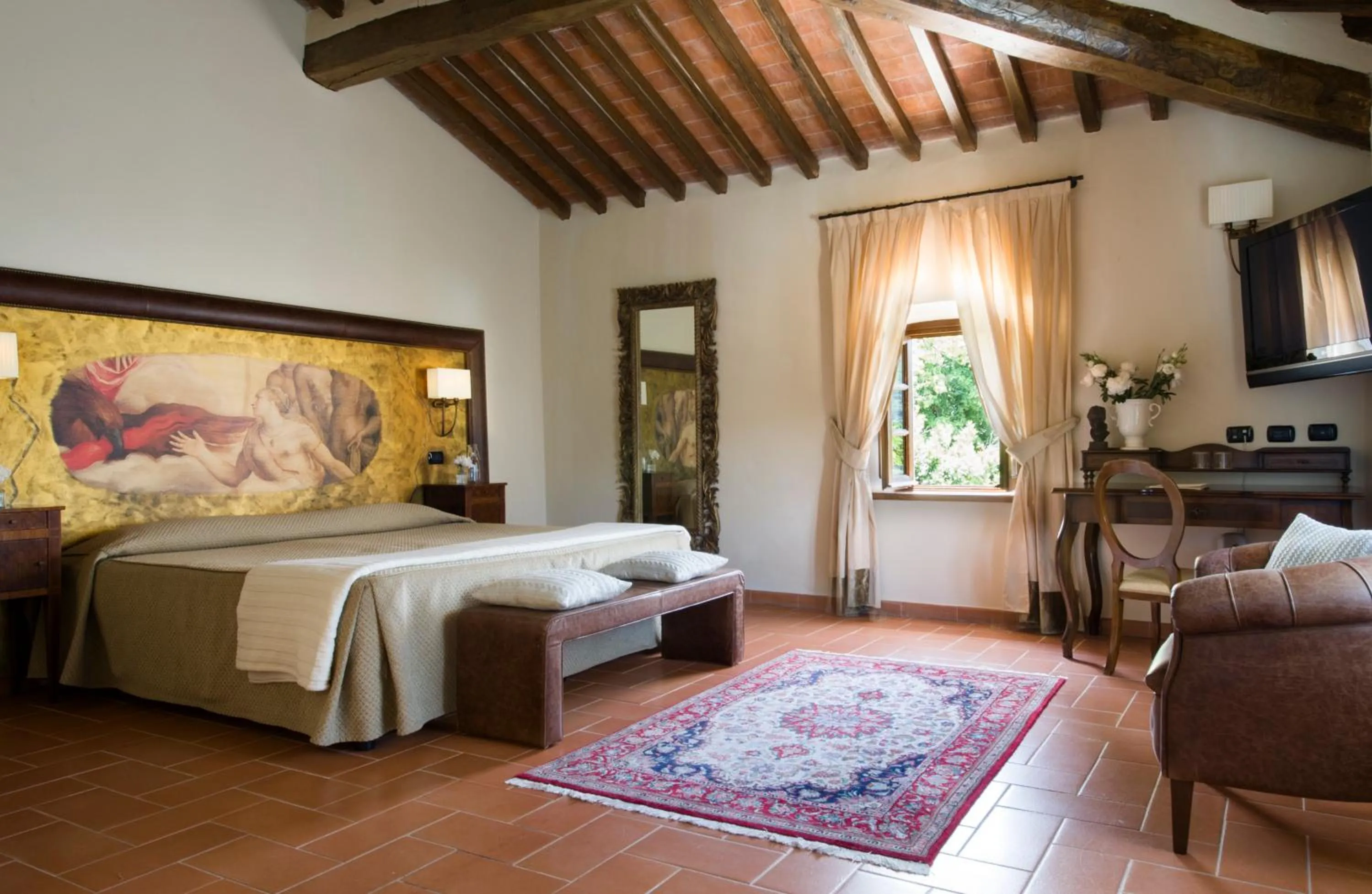 Photo of the whole room, Bed in Villa Campomaggio Resort & SPA