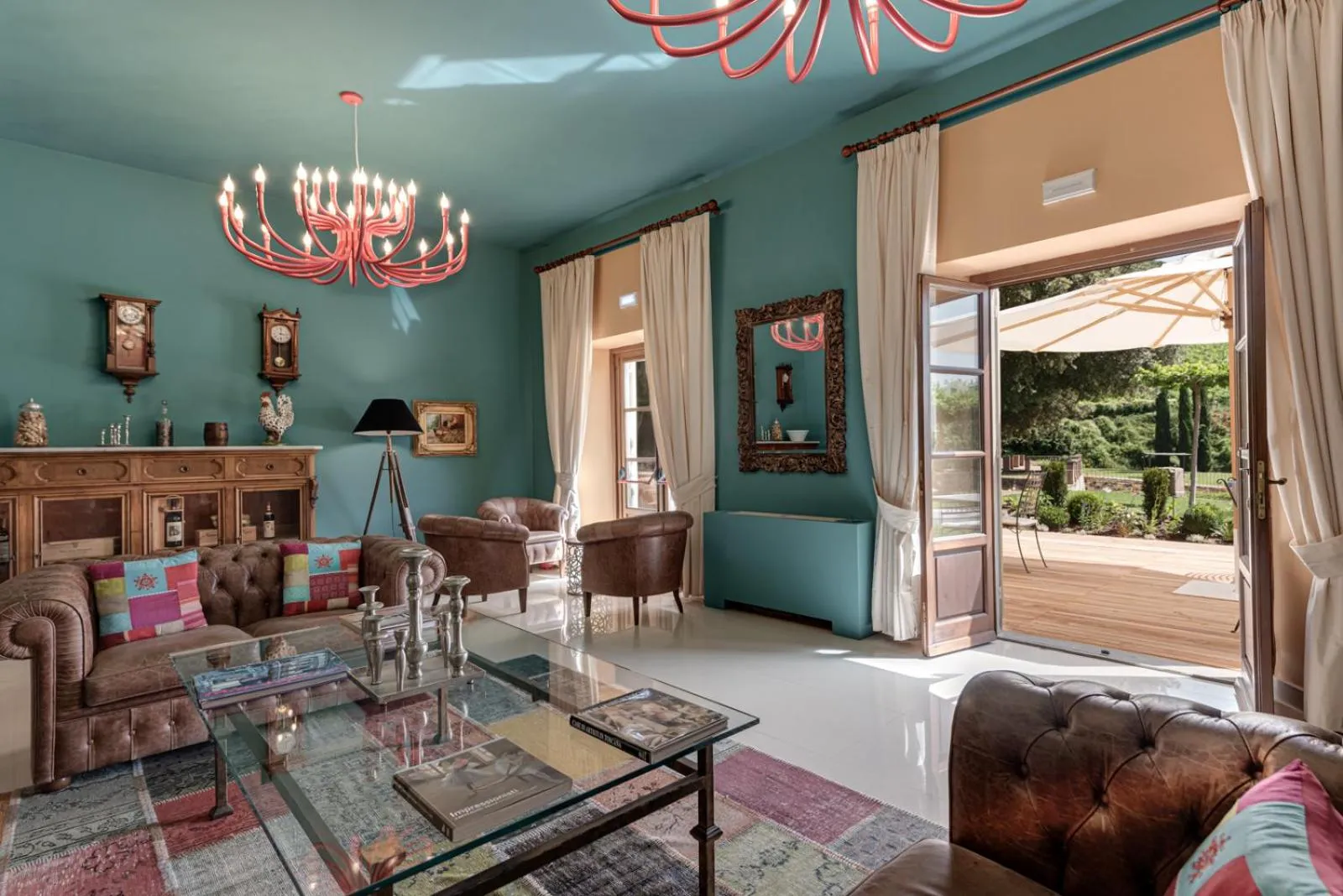 Communal lounge/ TV room in Villa Campomaggio Resort & SPA