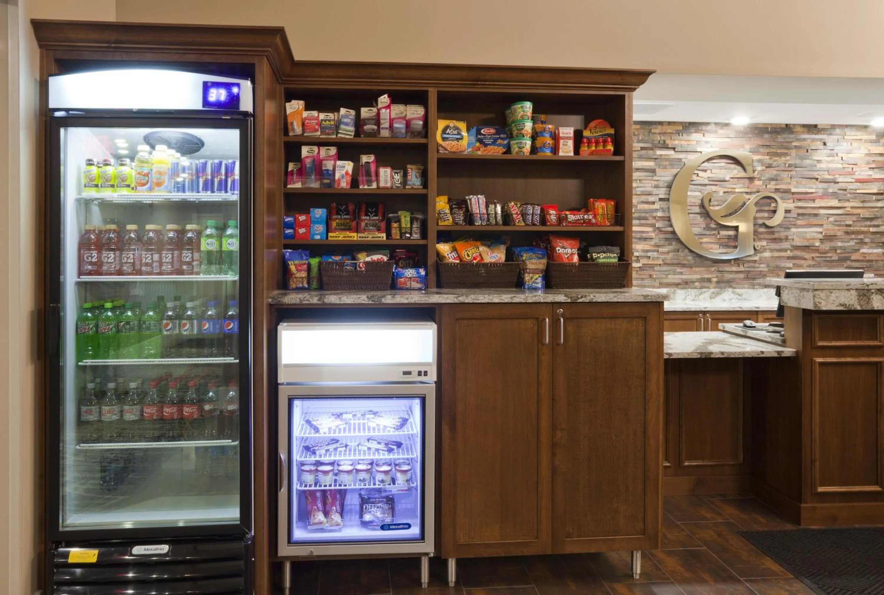 Restaurant/places to eat in GrandStay Hotel & Suites - Morris