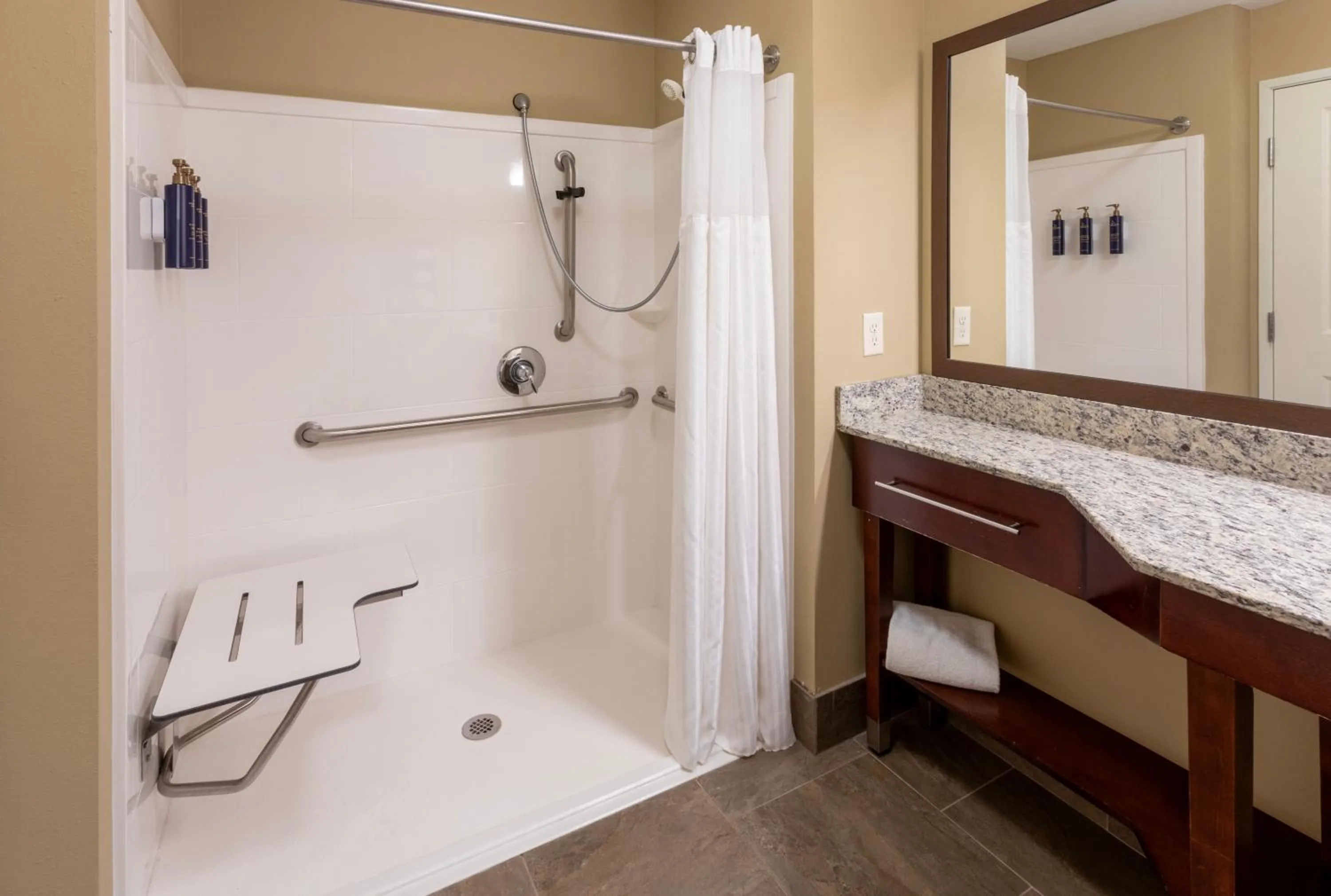 Bathroom in GrandStay Hotel & Suites - Morris