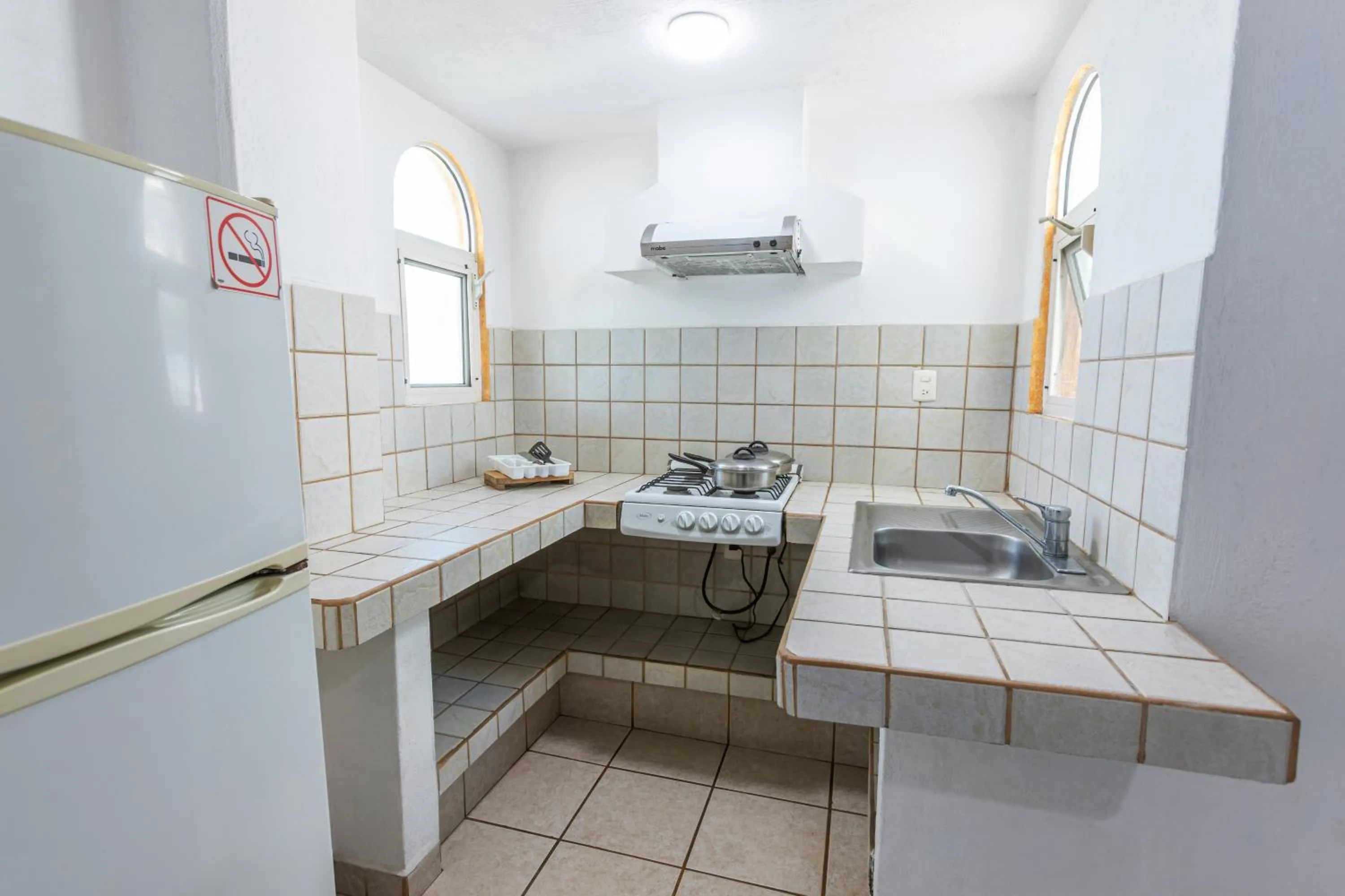 Kitchen or kitchenette in Torreblanca Beach Hotel and Suites Guayabitos - Desayuno y Comida Incluido