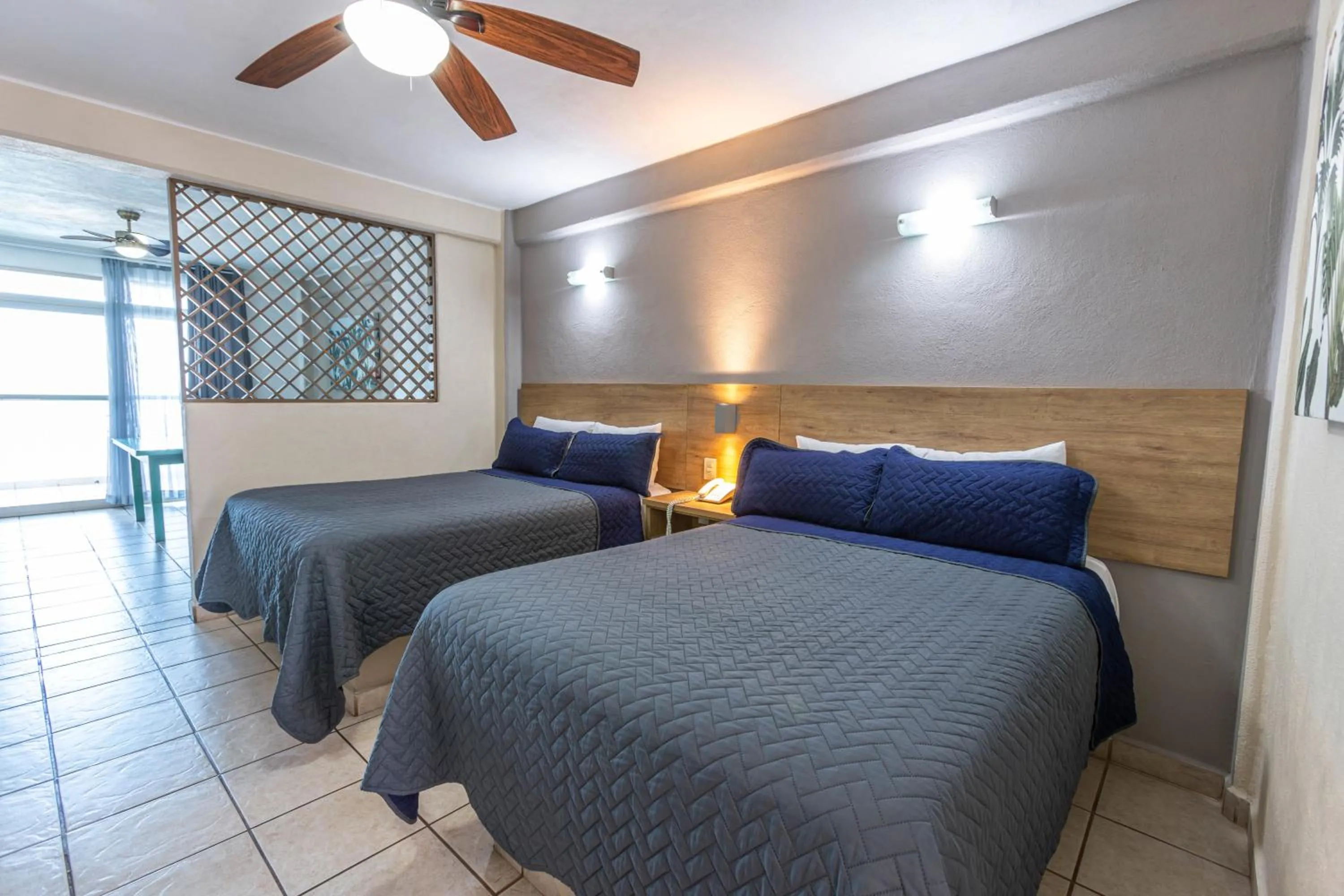 Bed in Torreblanca Beach Hotel and Suites Guayabitos - Desayuno y Comida Incluido