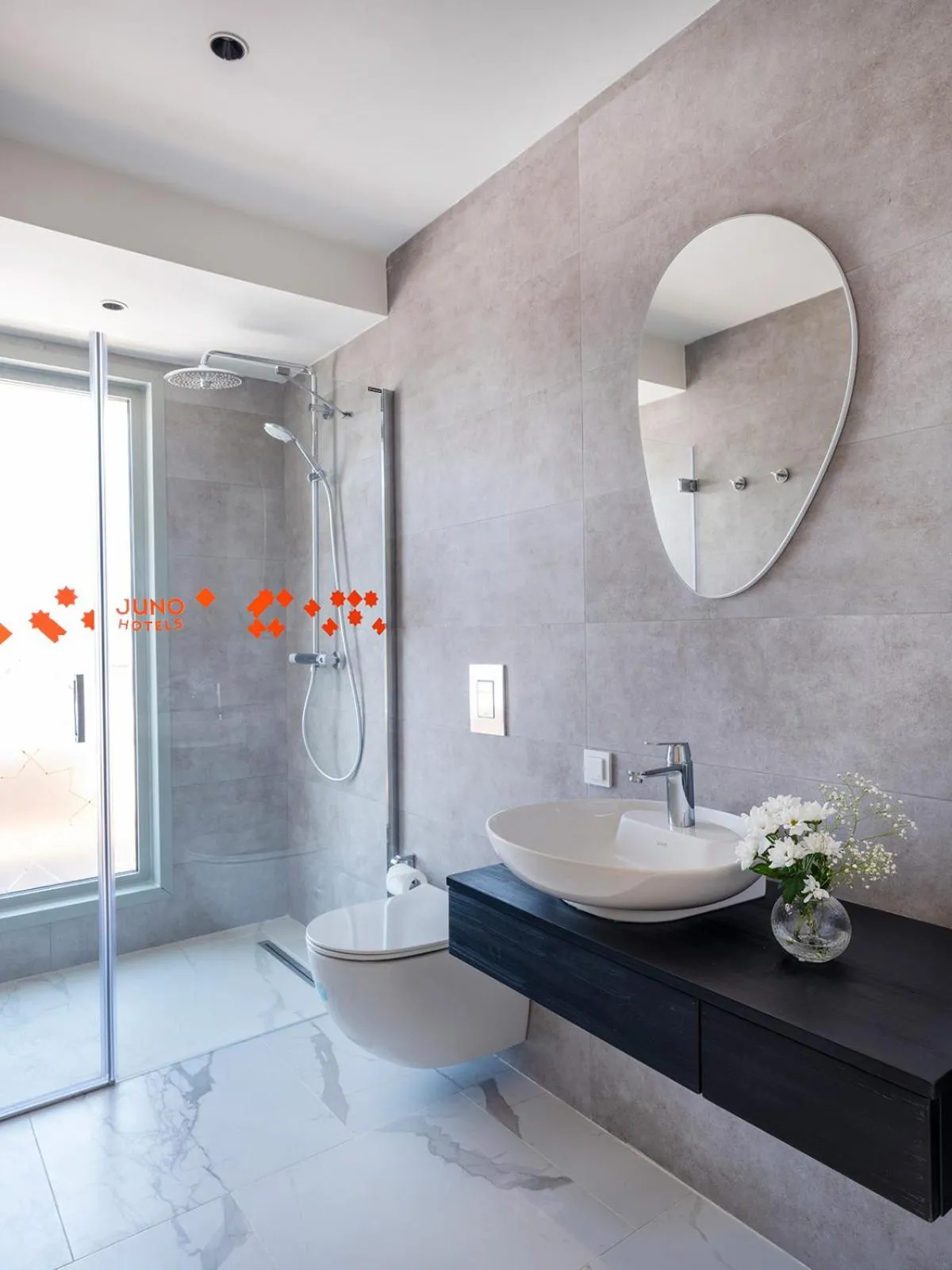 Shower in Taksim Juno Residences