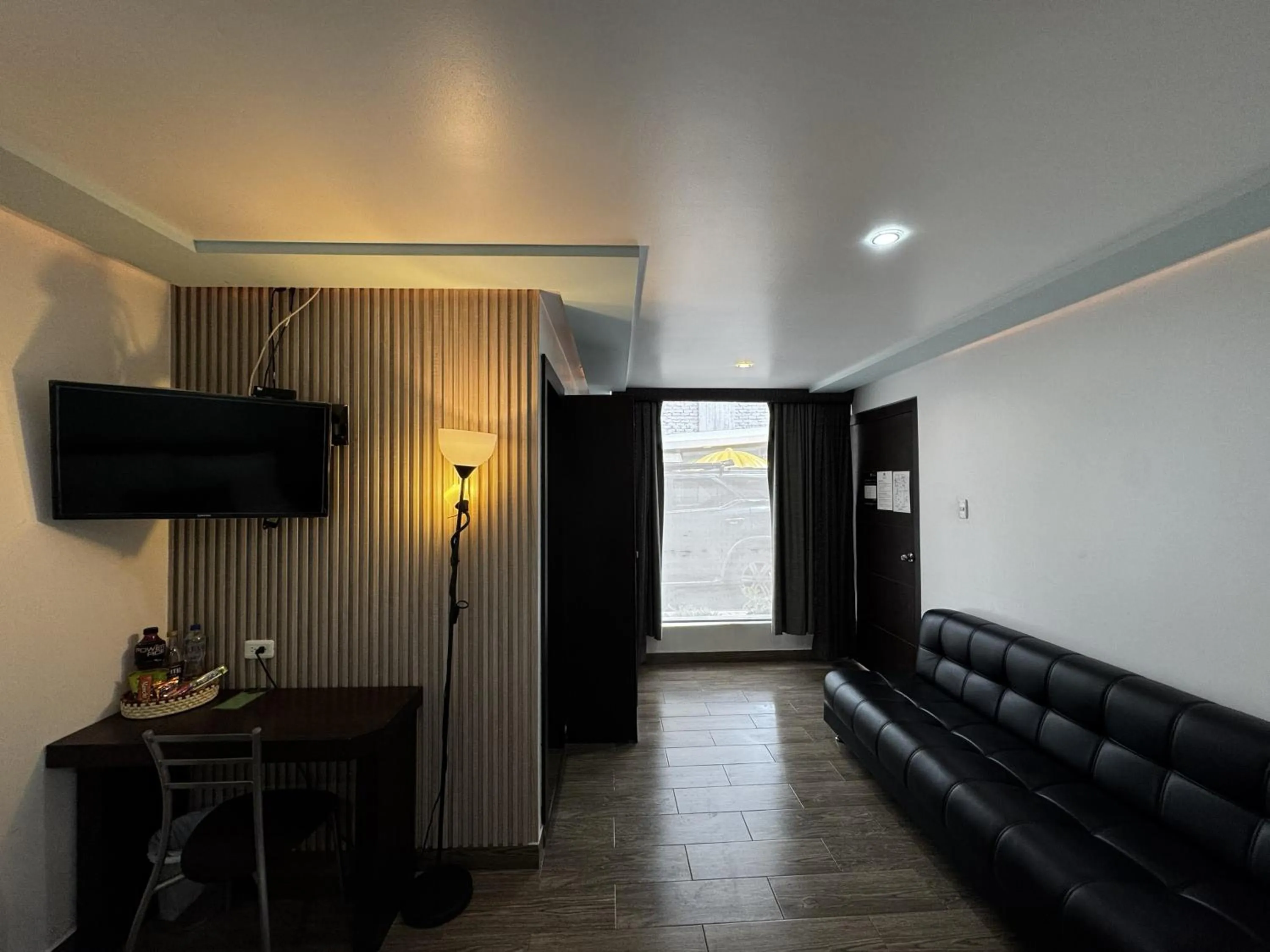 Photo of the whole room in Hotel Shalom