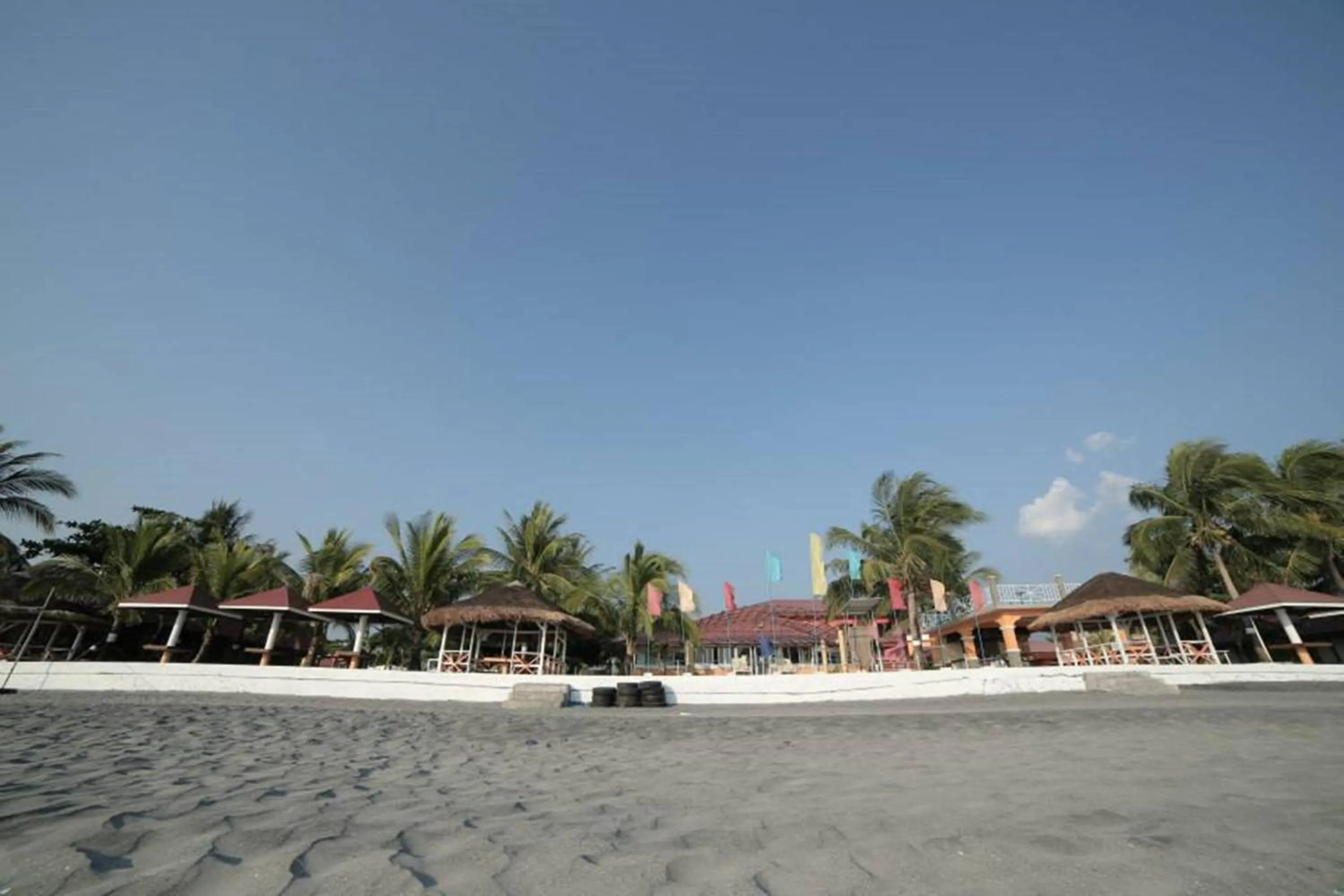 Beach in The Waterfront Beach Resort