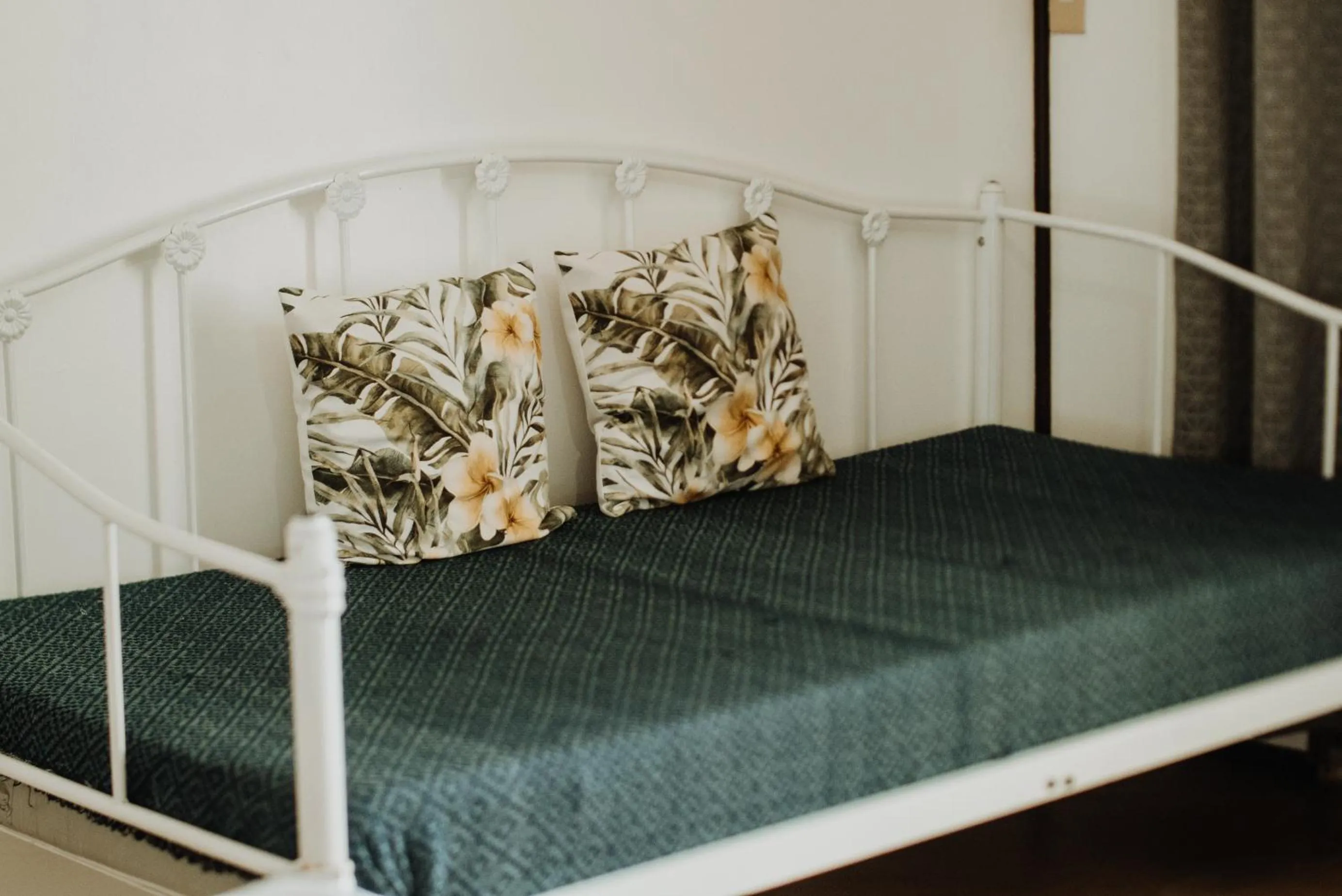 Guests, Bed in Fantasy Lodge