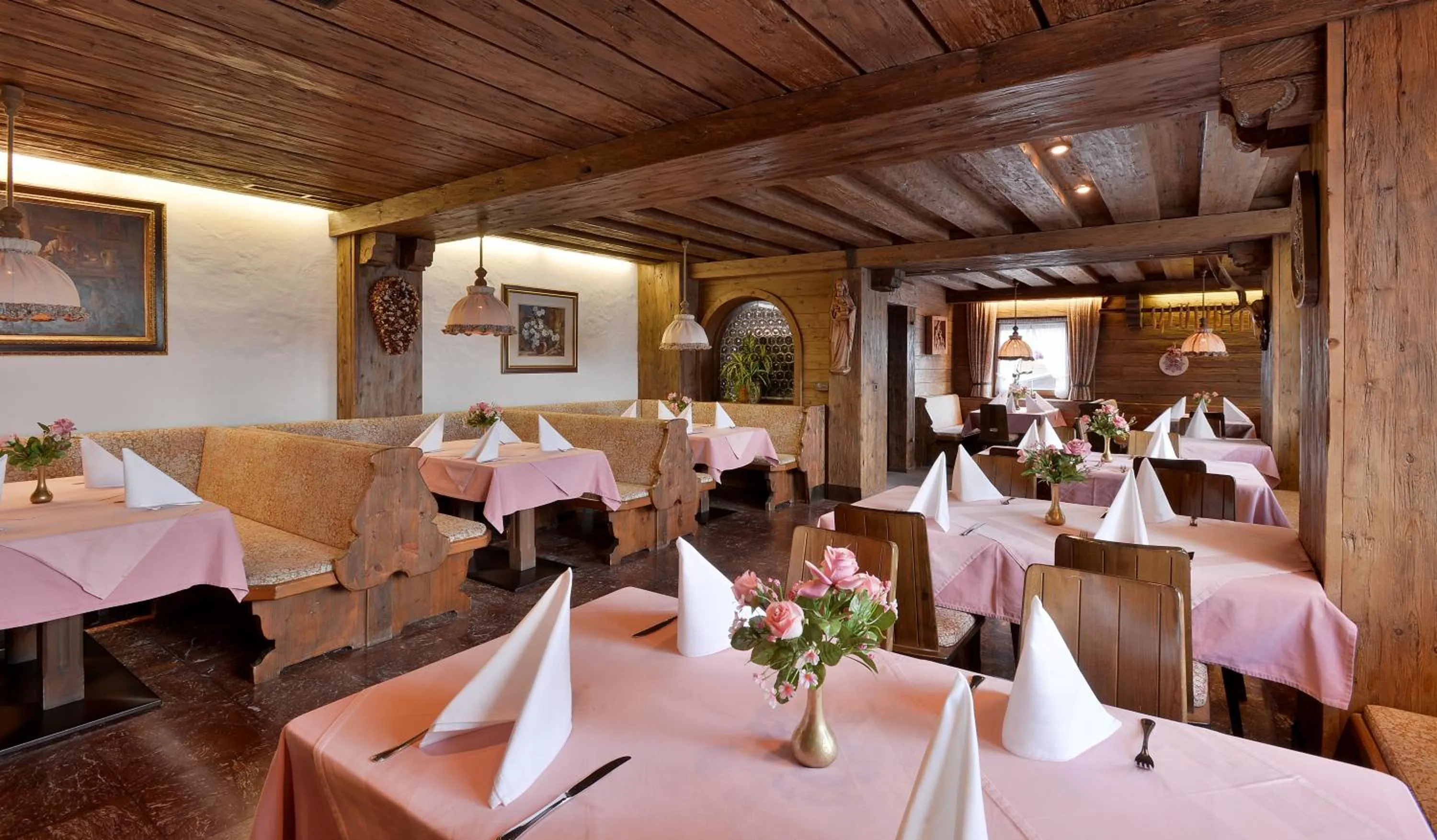 Restaurant/places to eat in Hotel Schwarzer Adler