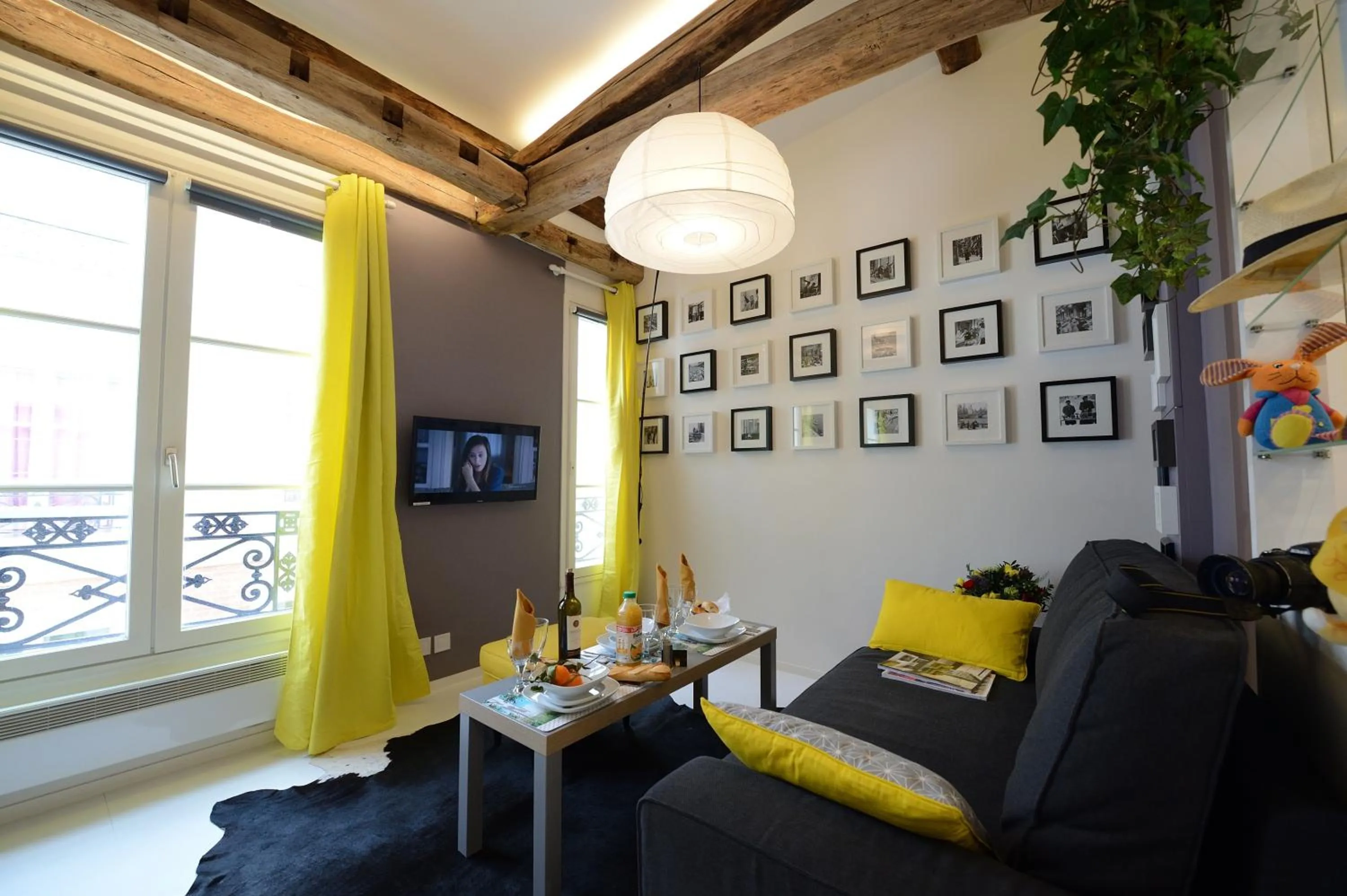 Dining area in Les Patios du Marais 2
